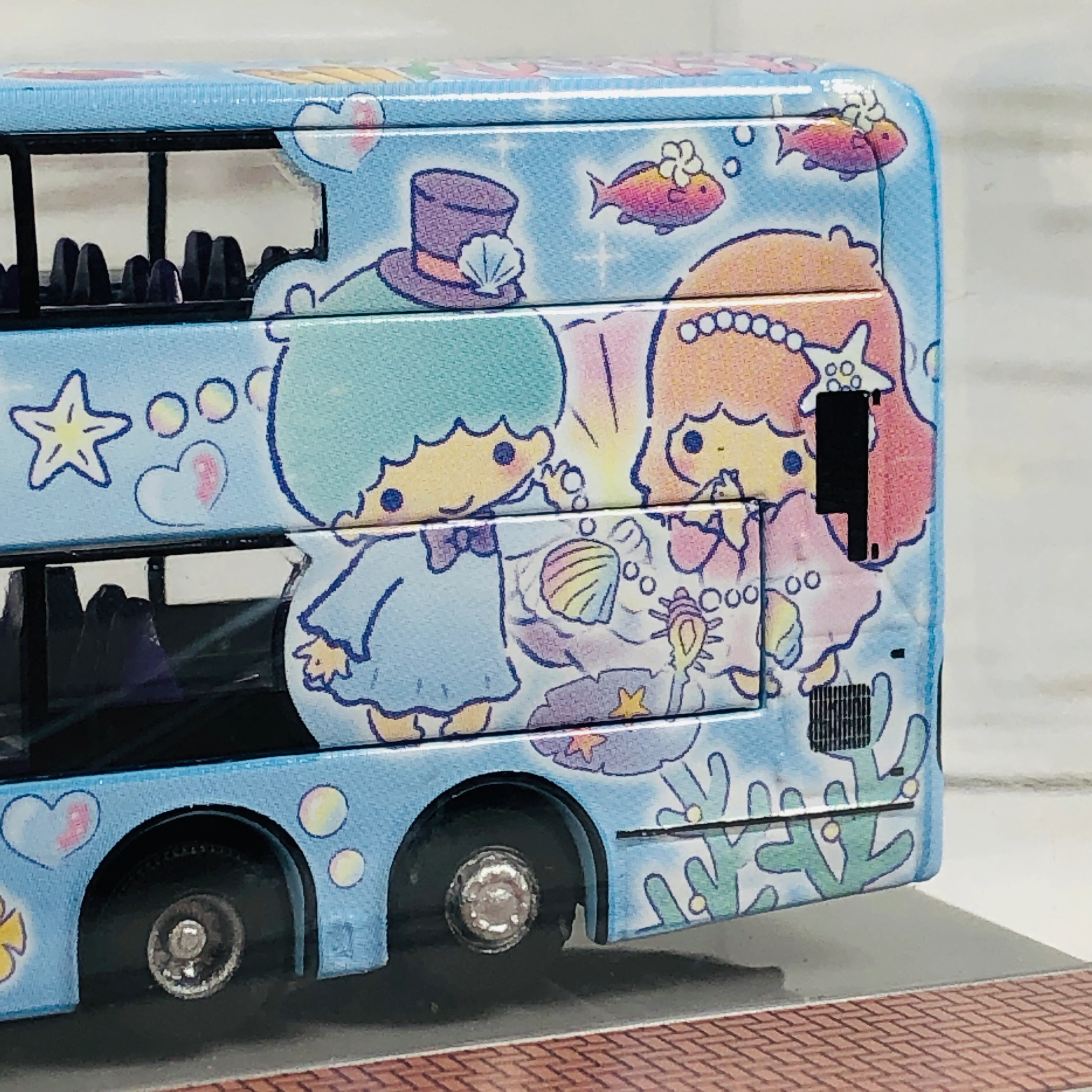 80M Diecast Sanrio Characters Bus CR120003 - Image 8