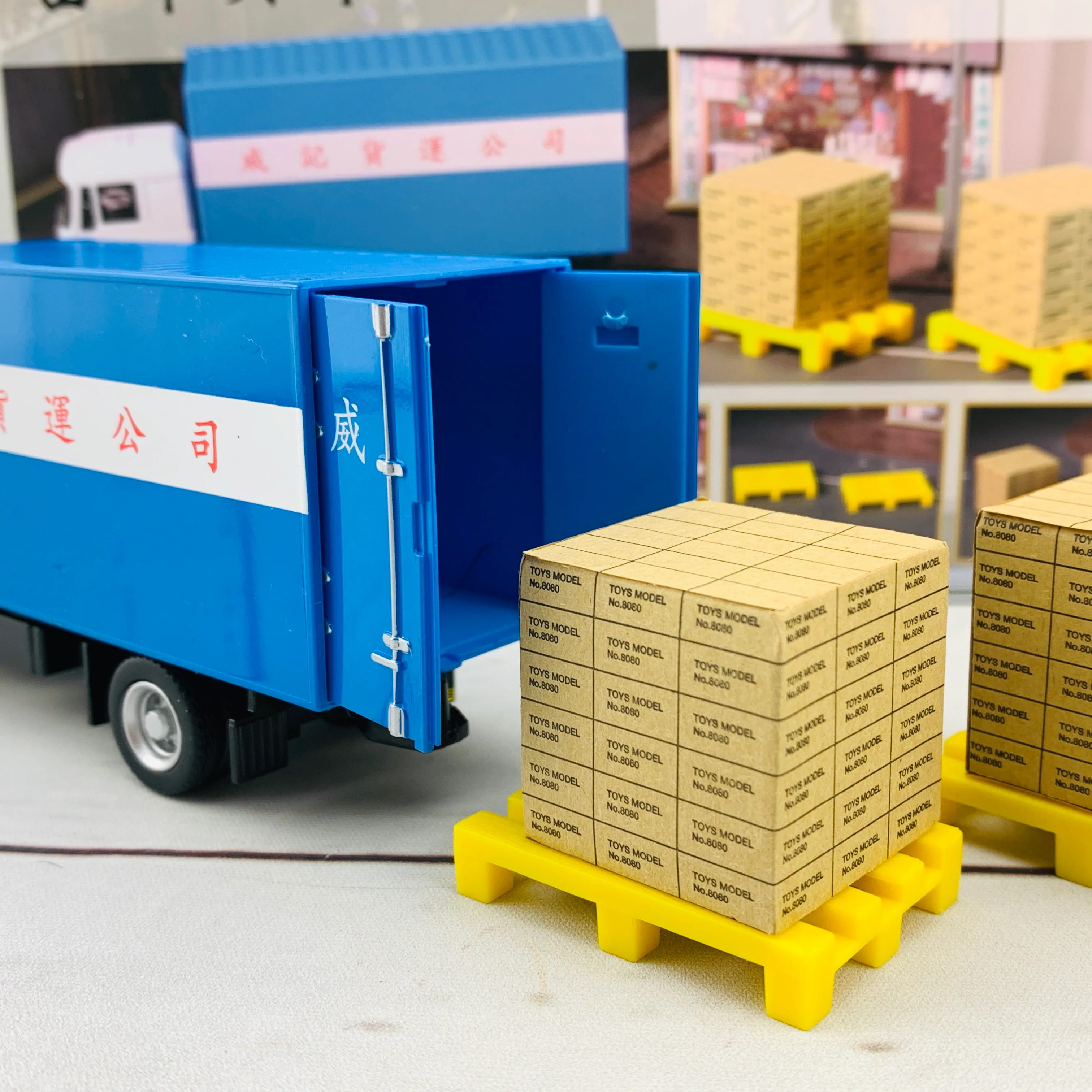 80M x Tiny 微影 MAN Box Lorry Hong Kong MTH008 - Image 5