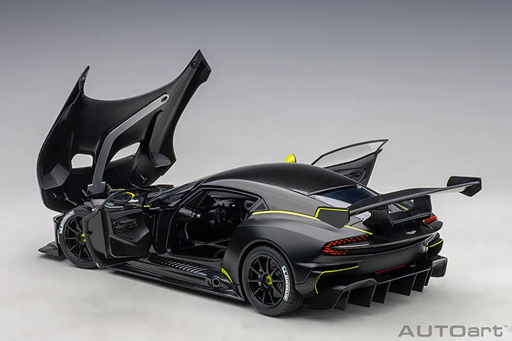 AUTOart 1/18 ASTON MARTIN VULCAN (MATT BLACK W/ LIME GREEN STRIPES) 70262 - Image 4