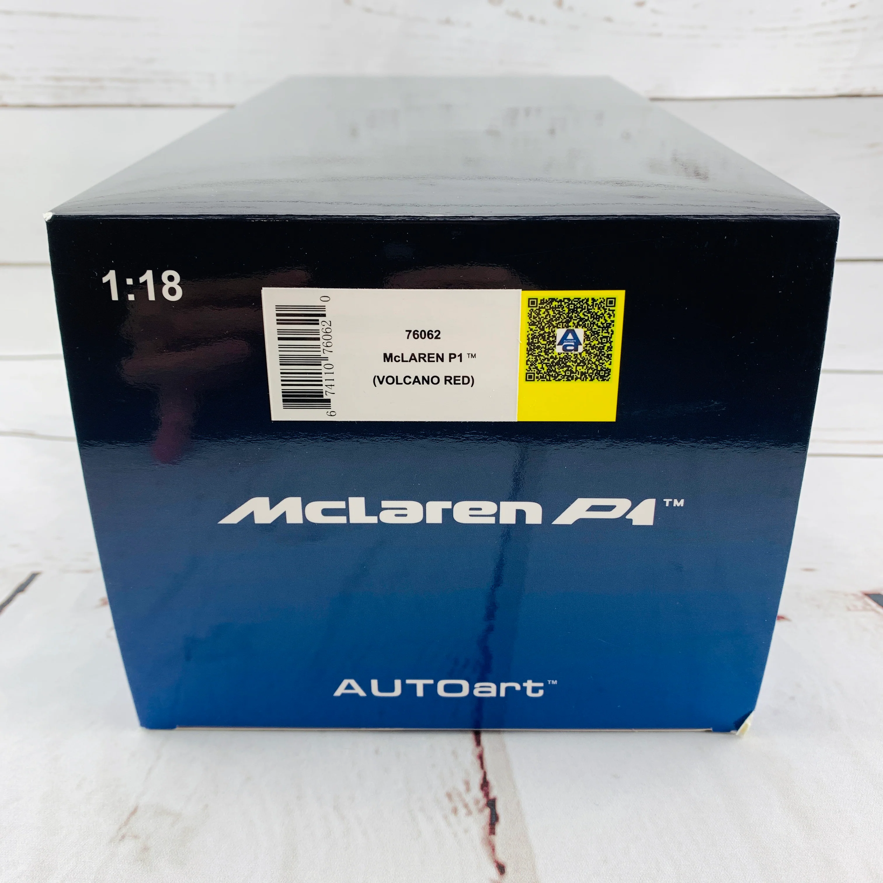 AUTOart 1/18 McLAREN P1 Volcano Red 76062 - Image 6