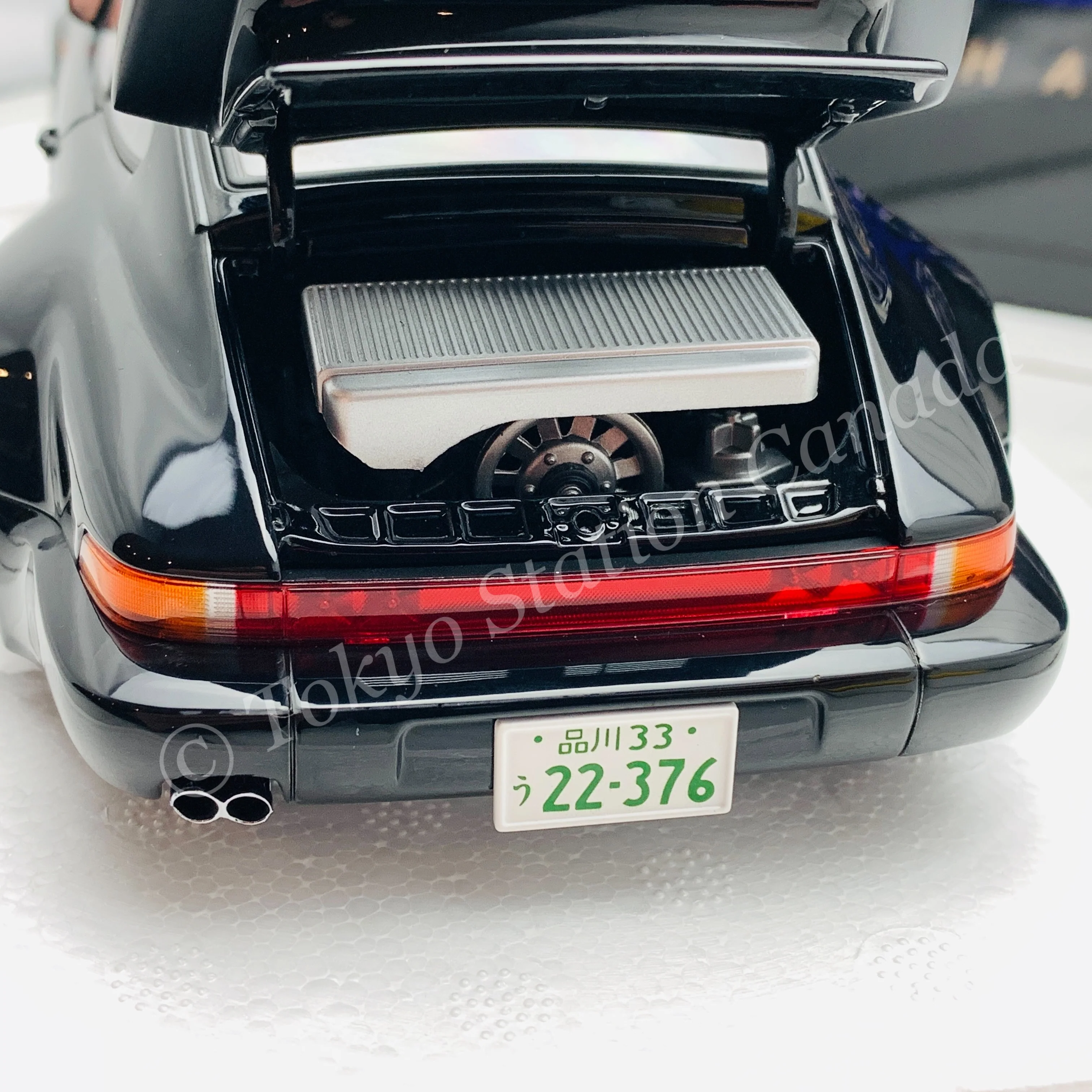 AUTOart 1/18 Porsche 911 (930) Turbo WANGAN MIDNIGHT "Blackbird" (30th Anniversary) 78157 - Image 5