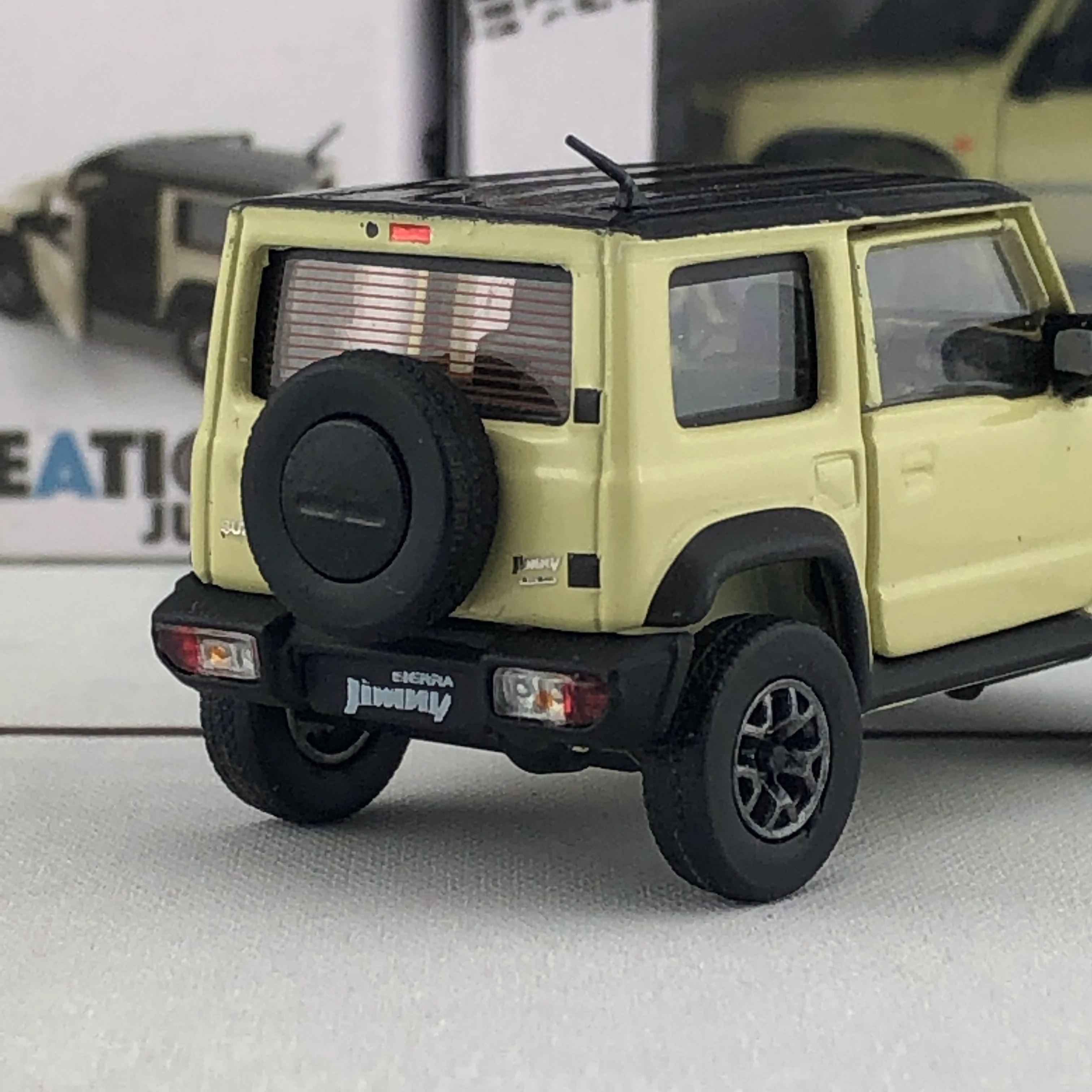 BM CREATIONS 1/64 Suzuki Jimny Sierra (JB74) RHD - Chiffon Ivory Metallic/Bluish Black Pearl 3 Top 64B0001 - Image 5