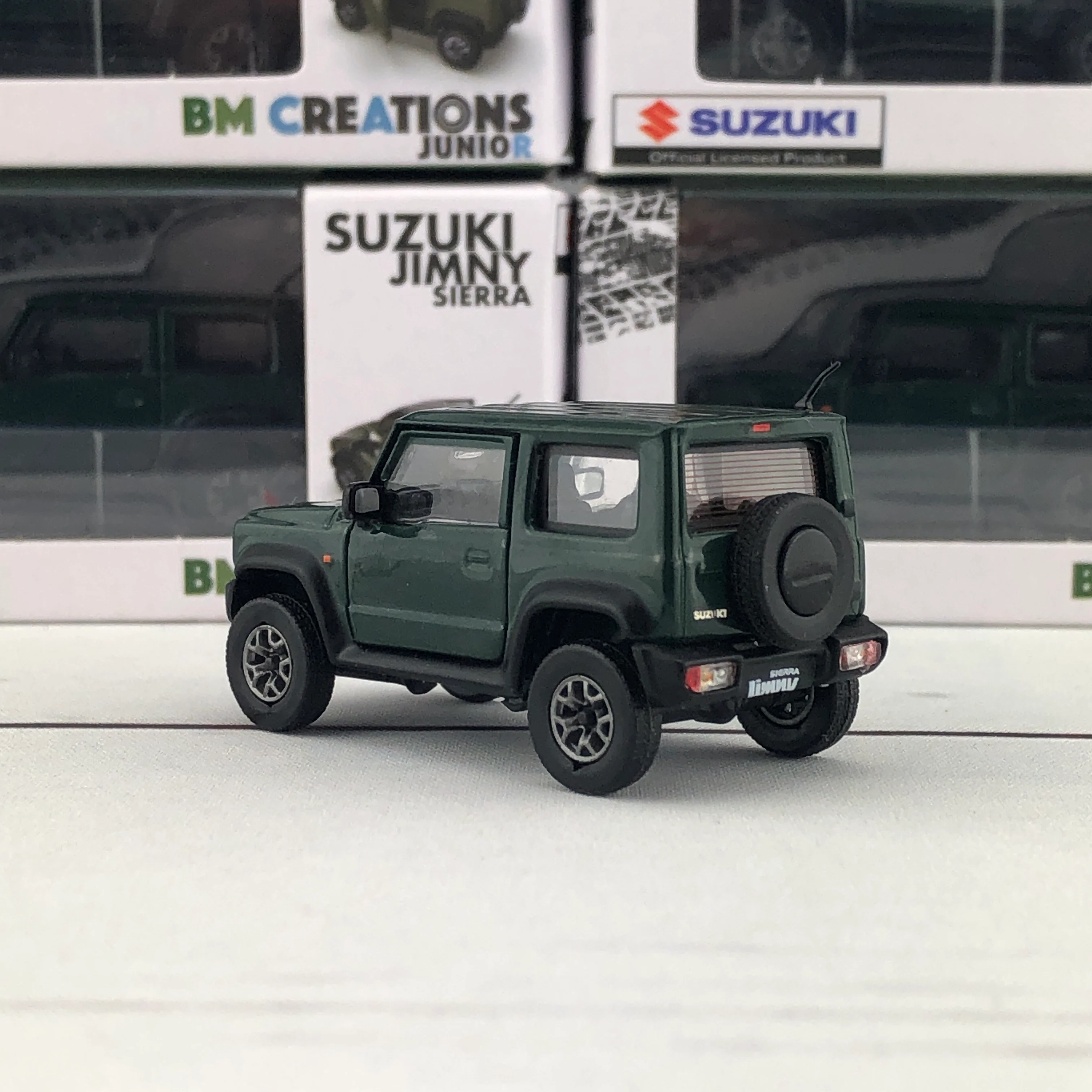 BM CREATIONS 1/64 Suzuki Jimny Sierra (JB74) RHD - Jungle Green (ZZC) 64B0005 - Image 4