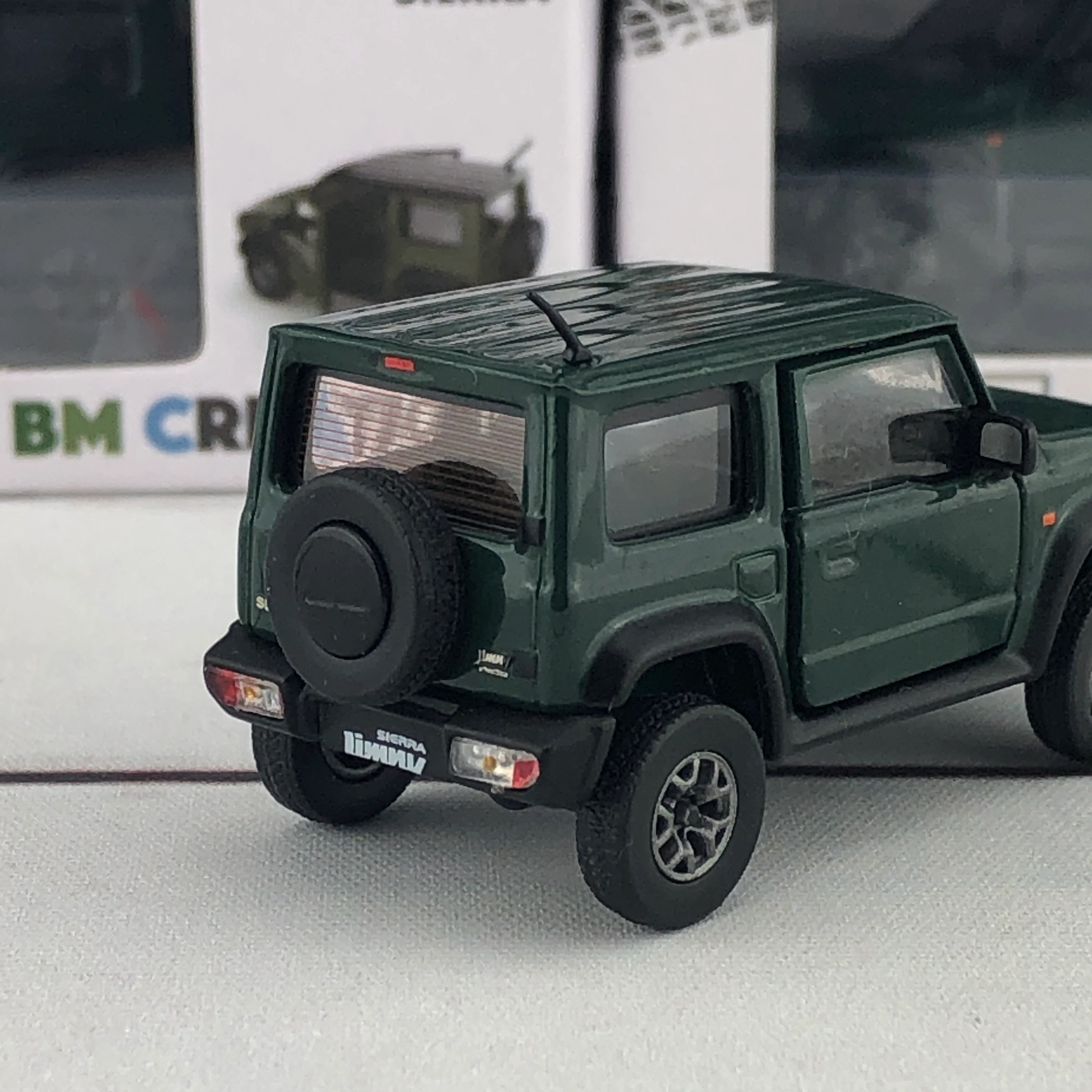 BM CREATIONS 1/64 Suzuki Jimny Sierra (JB74) RHD - Jungle Green (ZZC) 64B0005 - Image 5