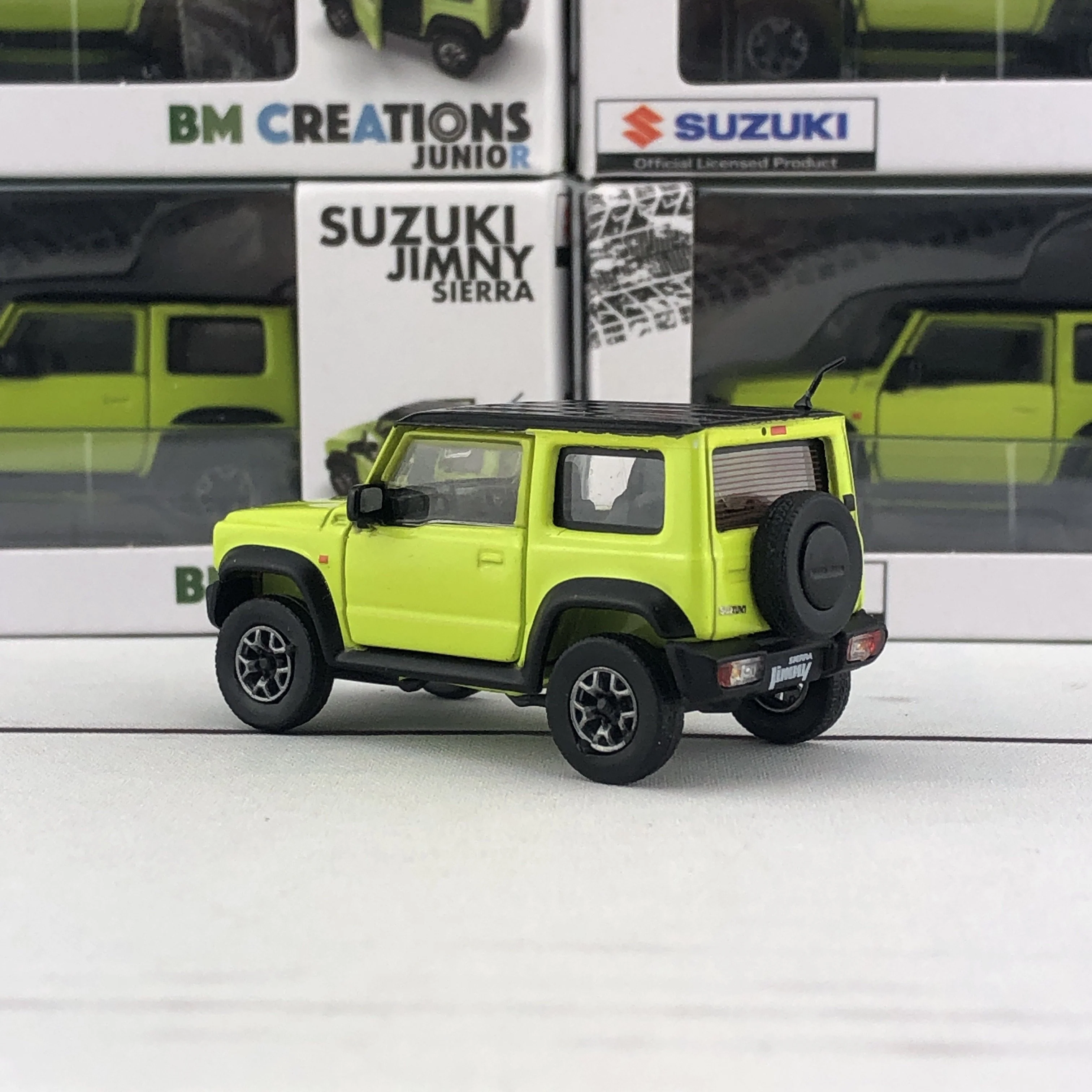 BM CREATIONS 1/64 Suzuki Jimny Sierra (JB74) RHD - Kinetic Yellow/Bluish Black Pearl 3 Top 64B0003 - Image 4