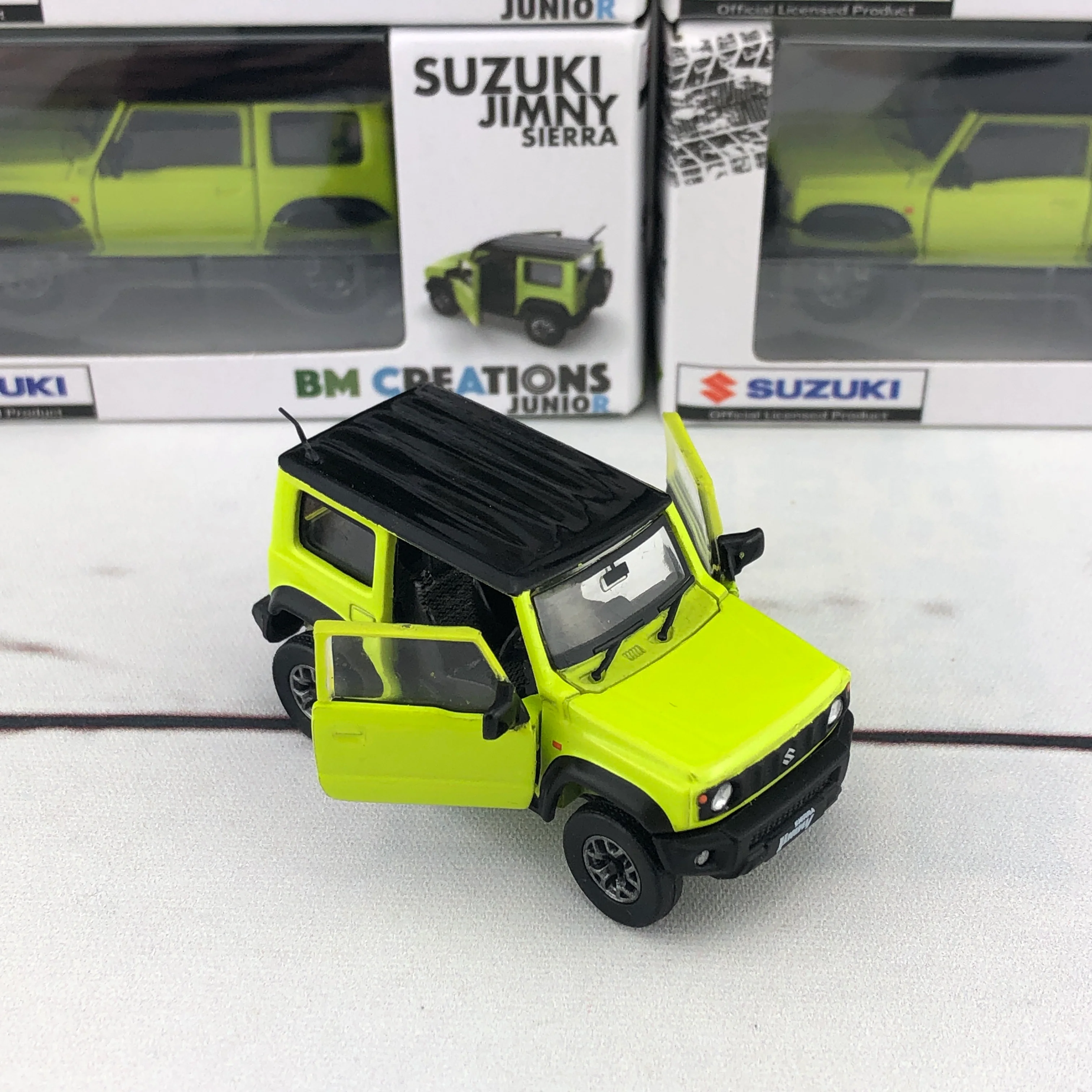 BM CREATIONS 1/64 Suzuki Jimny Sierra (JB74) RHD - Kinetic Yellow/Bluish Black Pearl 3 Top 64B0003 - Image 6
