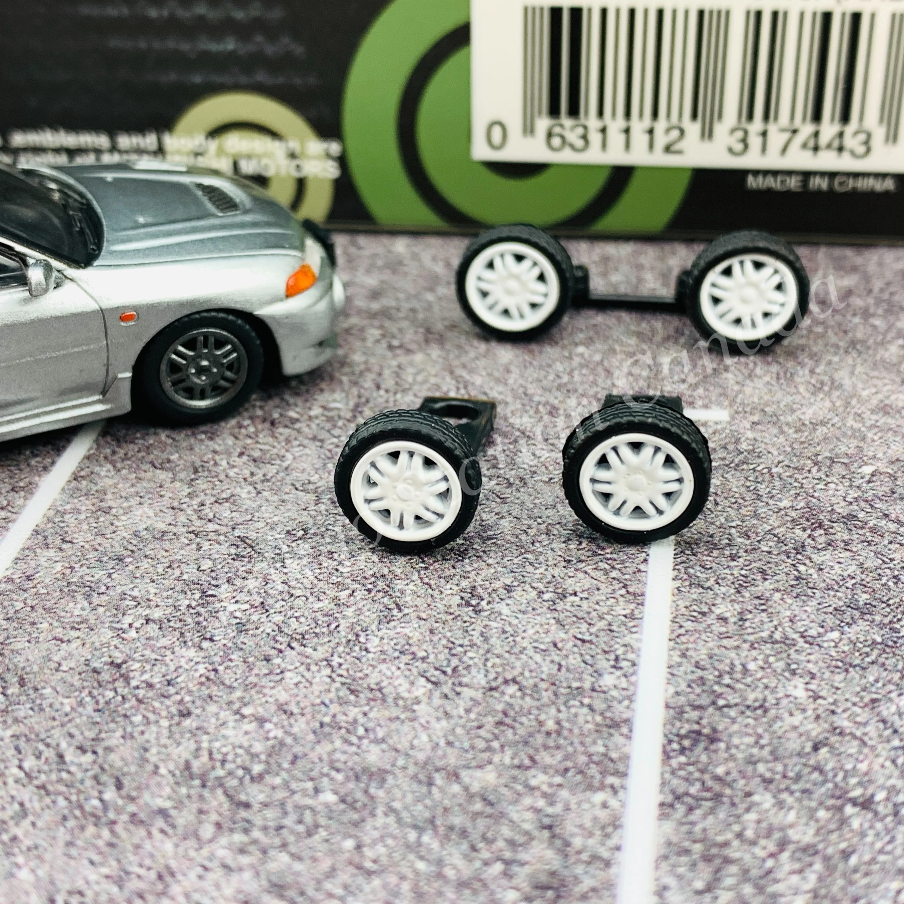 BM CREATIONS JUNIOR 1/64 Mitsubishi Lancer Evolution IV Silver RHD with Extra Wheel Set 64B0098 - Image 2