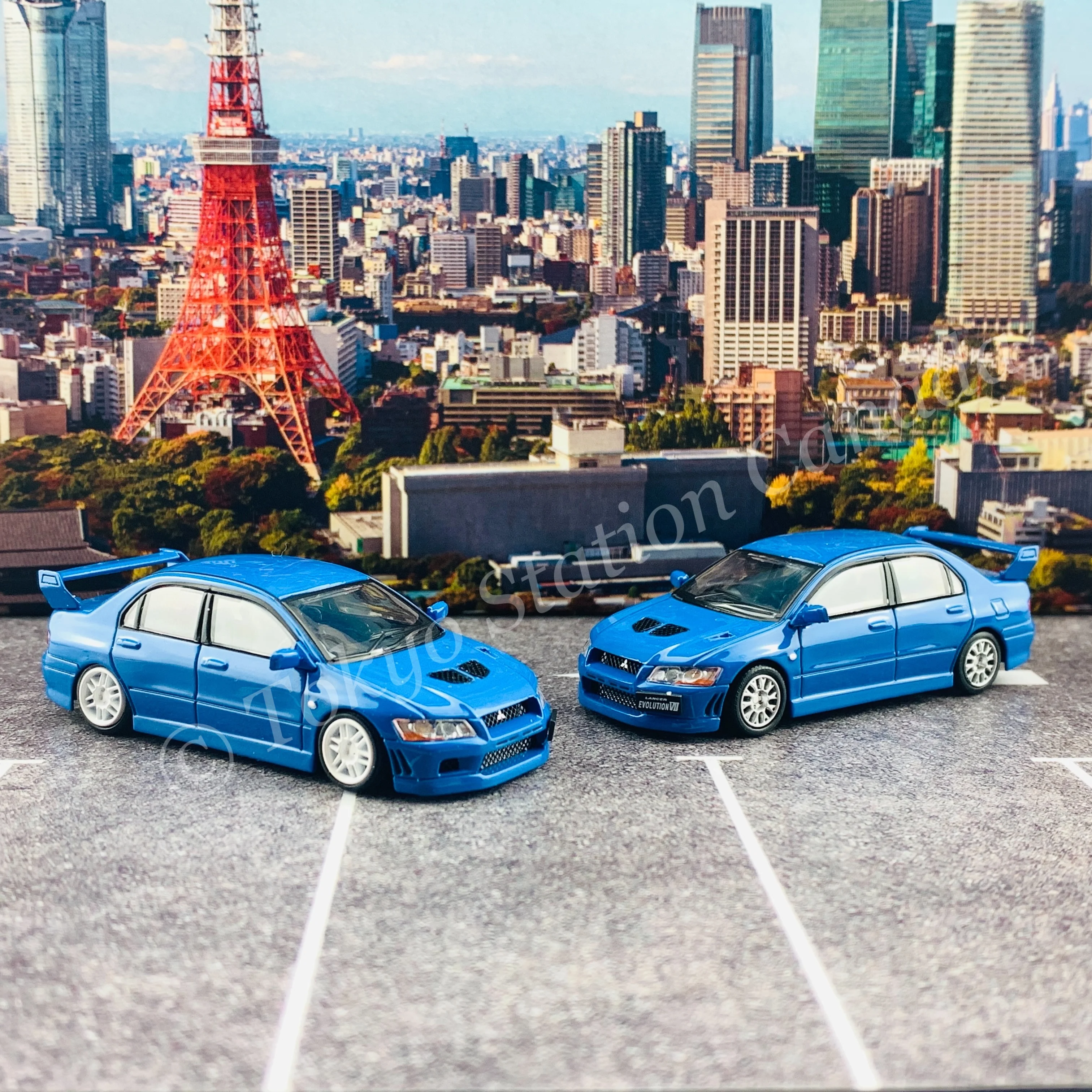 BM CREATIONS JUNIOR 1/64 Mitsubishi Lancer Evolution VII BLUE RHD with Extra Wheel Set and Lowering Parts 64B0088 - Image 7