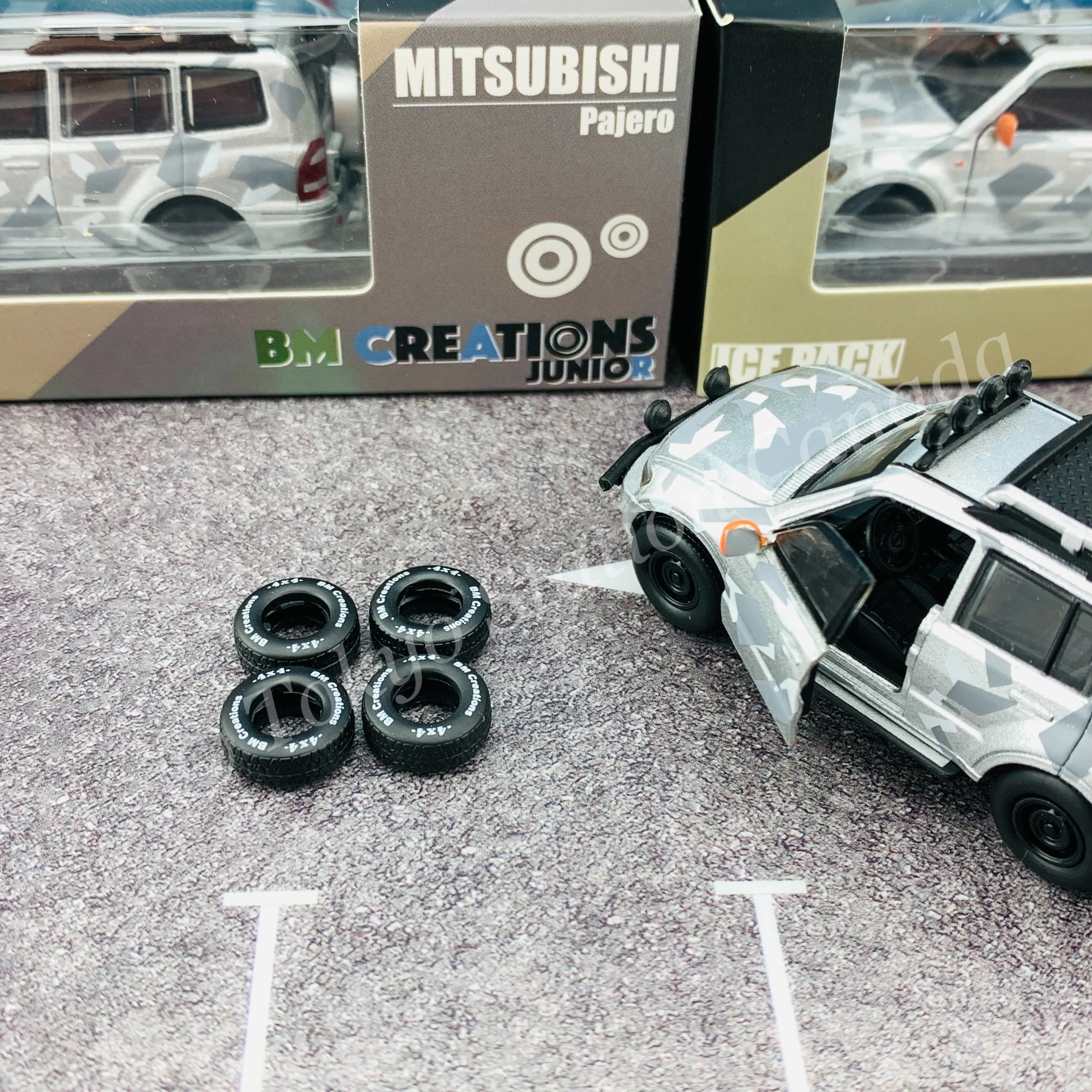 BM CREATIONS JUNIOR 1/64 Mitsubishi Pajero 3rd Generation ICE PACK LHD 64B0048 - Image 7