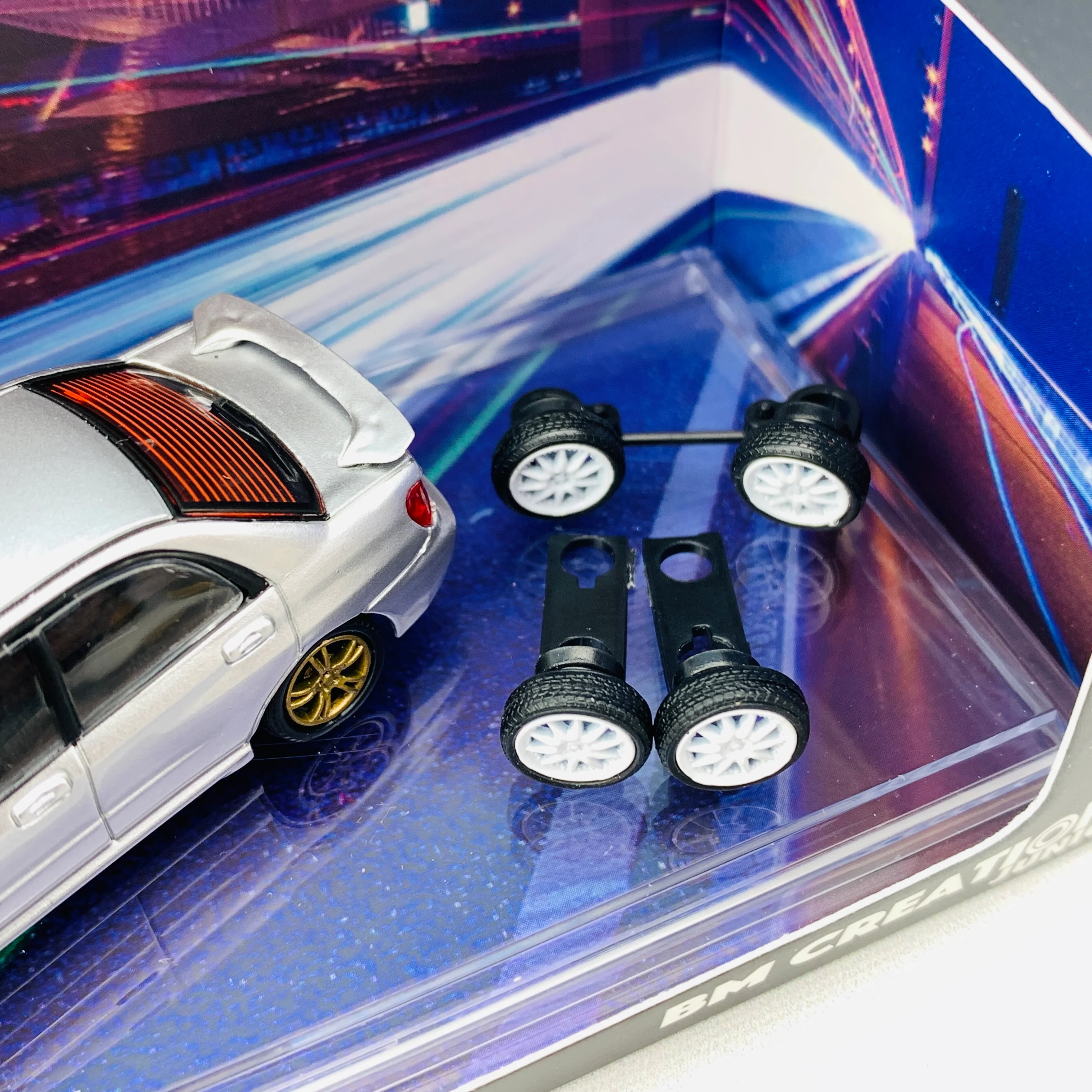 BM Creations JUNIOR 1/64 Subaru Impreza WRX STi 2001 SILVER RHD 64B0080 - Image 3