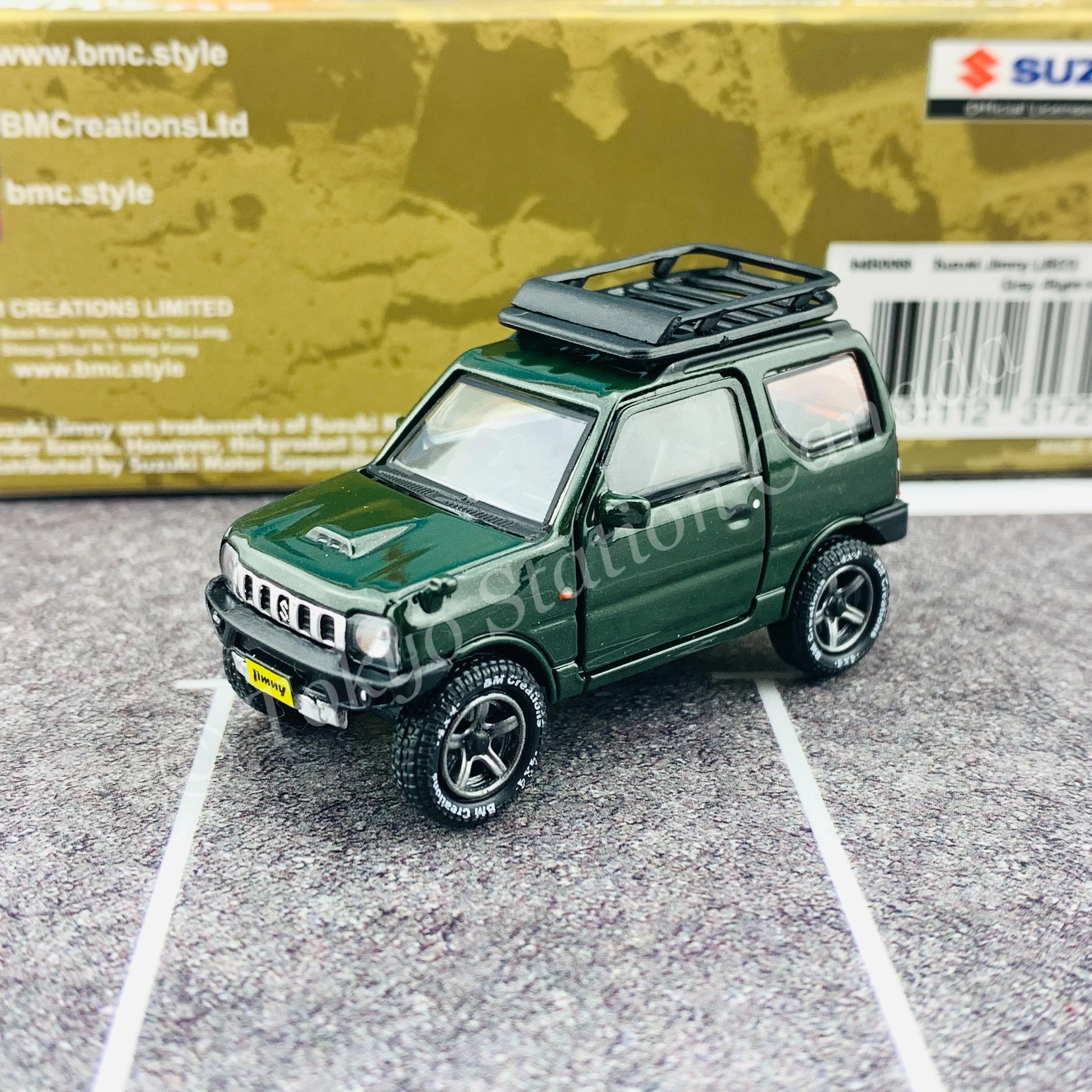 BM CREATIONS JUNIOR 1/64 Suzuki Jimny JB23 DARK GREEN RHD (With Offroad Package) 64B0068 - Image 9