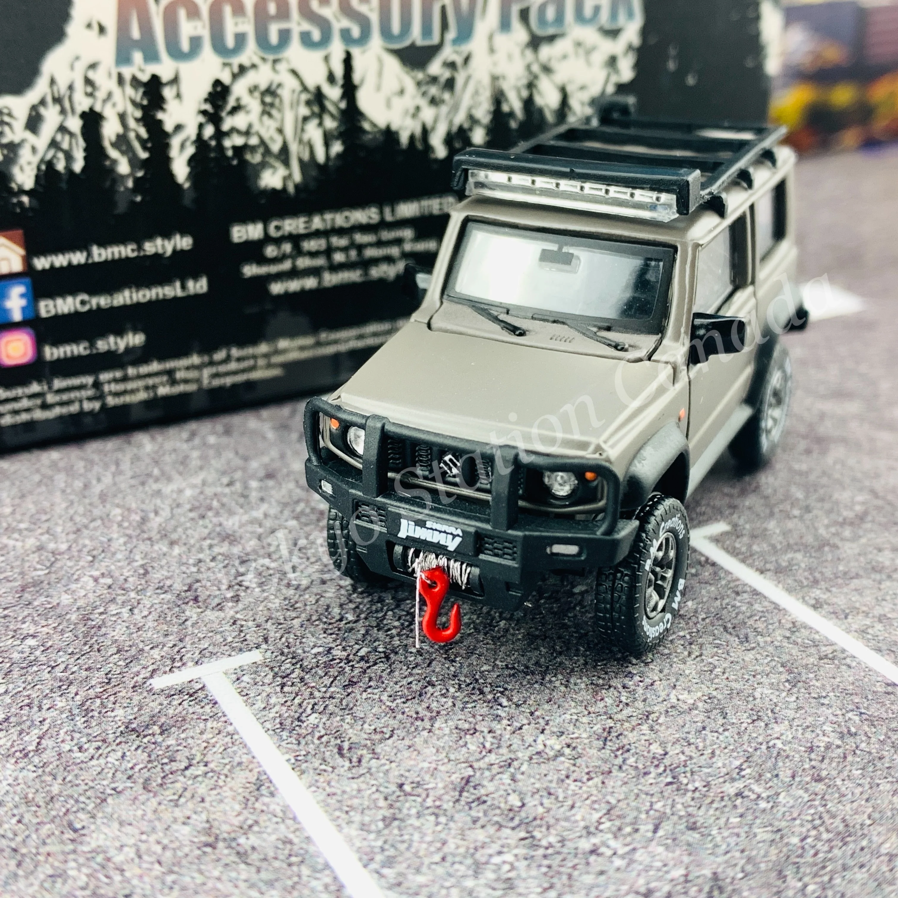 BM CREATIONS JUNIOR 1/64 Suzuki Jimny SIERRA JB74 with Accessory Pack Matt Grey LHD 64B0035 - Image 7