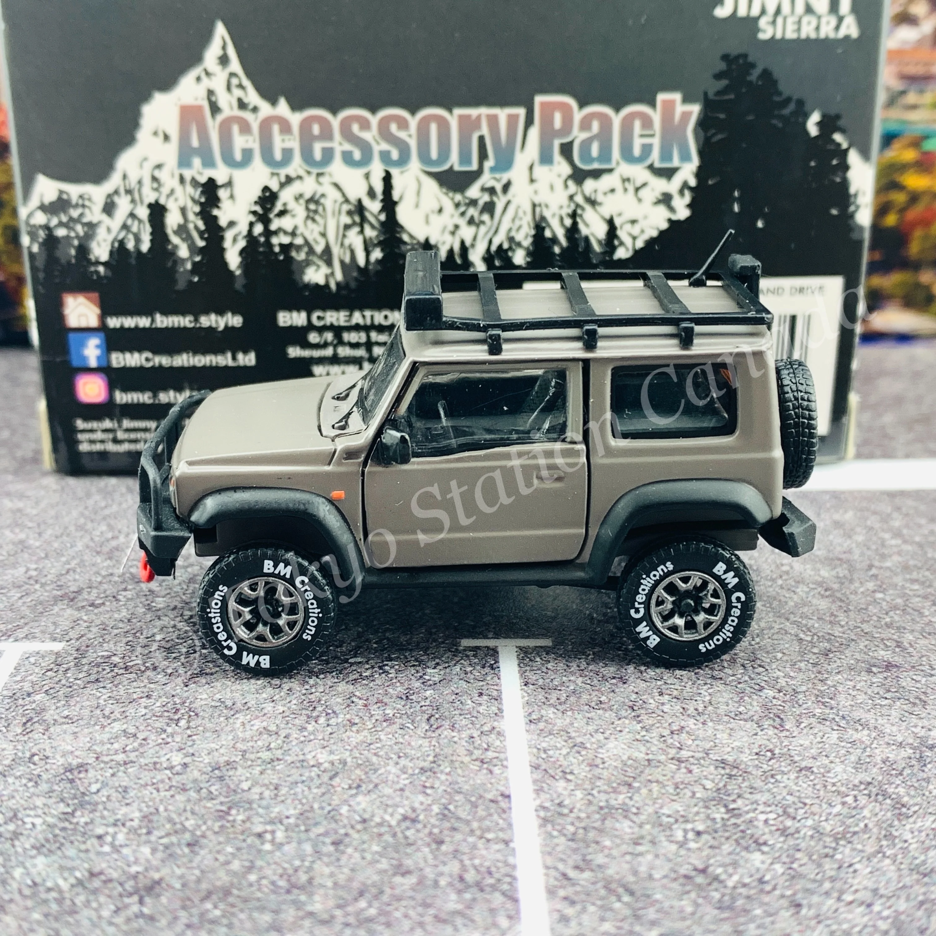 BM CREATIONS JUNIOR 1/64 Suzuki Jimny SIERRA JB74 with Accessory Pack Matt Grey LHD 64B0035 - Image 9
