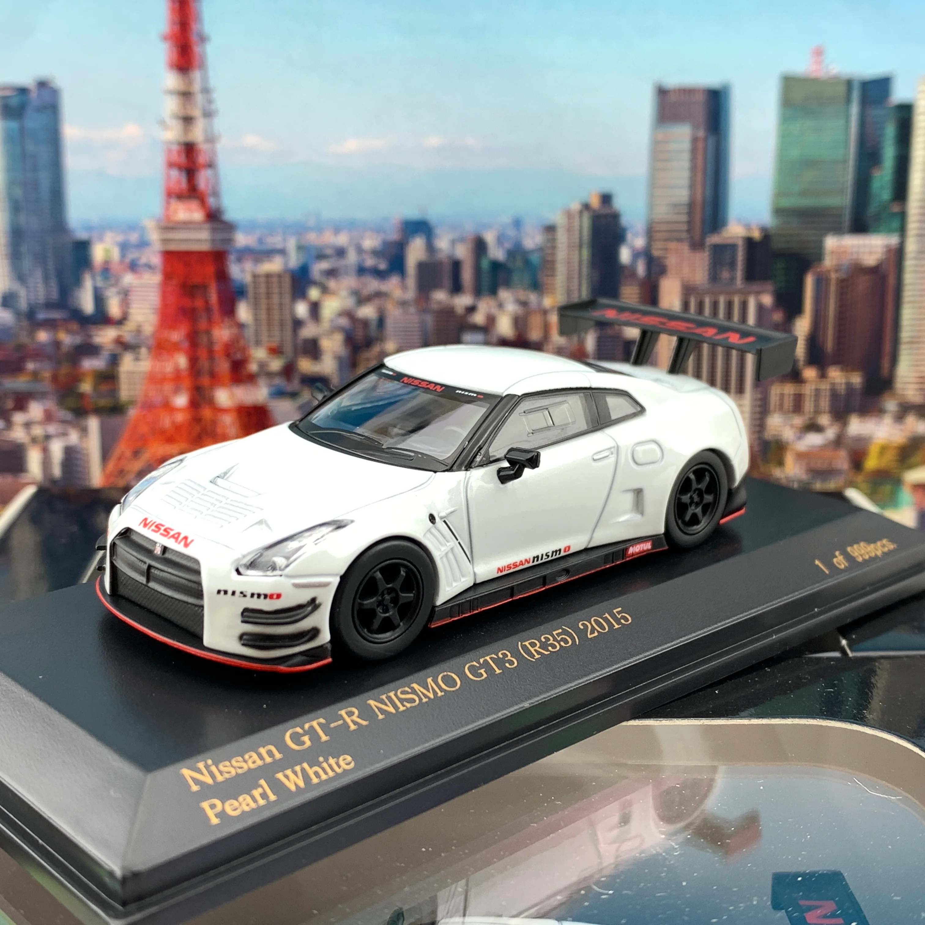 CAR-NEL 1/64 Nissan GTR Nismo GT3 R35 2015 Pearl White CN640019 - Image 2