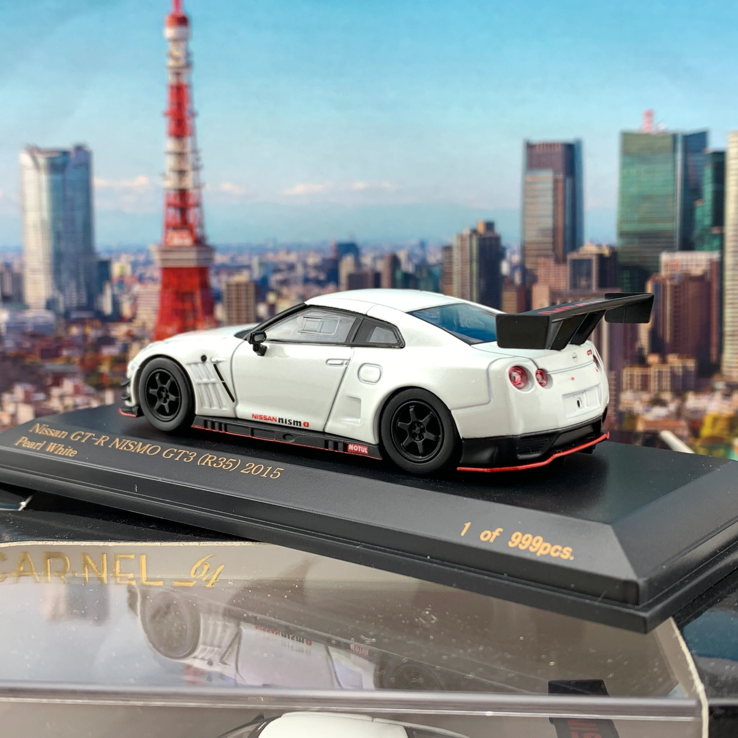 CAR-NEL 1/64 Nissan GTR Nismo GT3 R35 2015 Pearl White CN640019 - Image 3