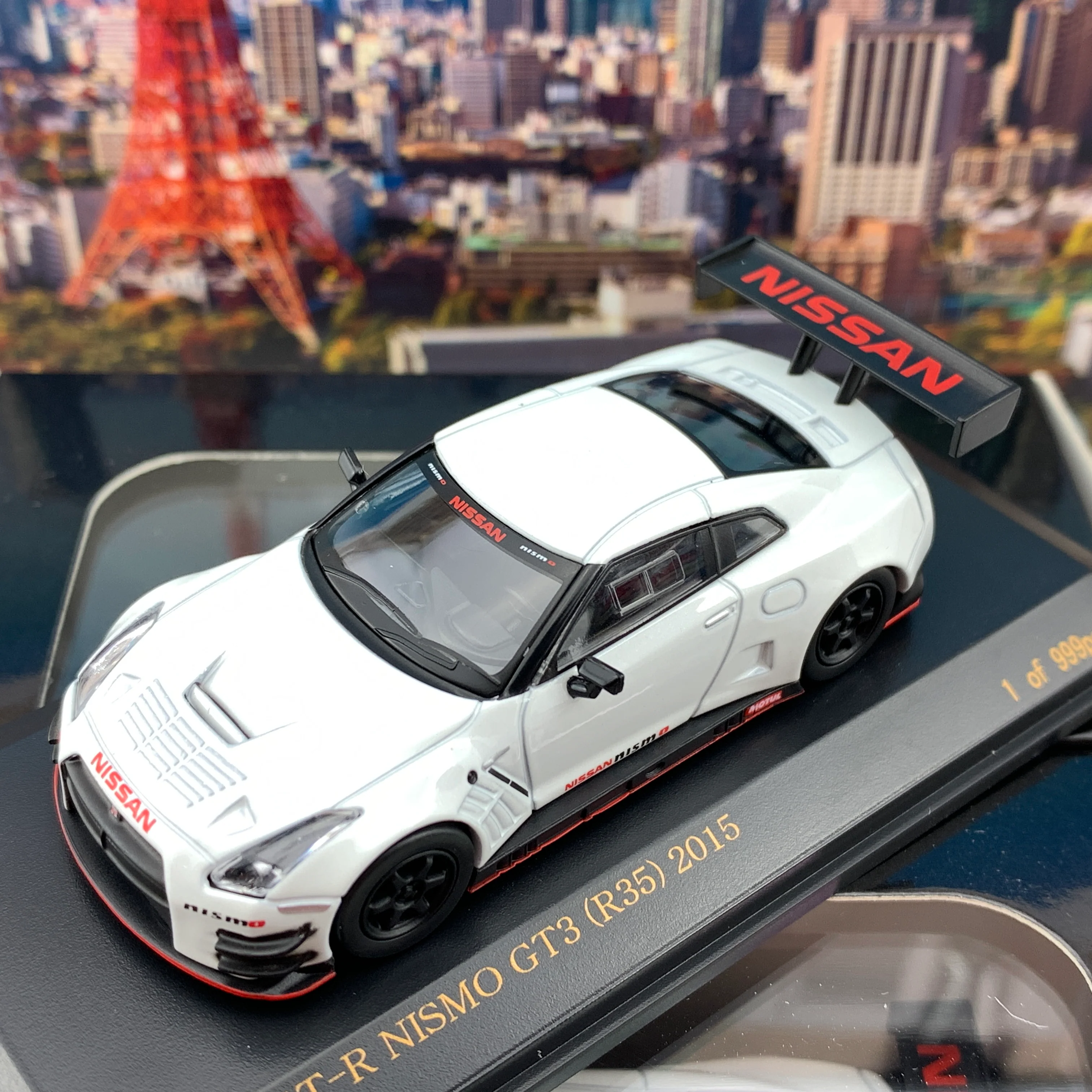 CAR-NEL 1/64 Nissan GTR Nismo GT3 R35 2015 Pearl White CN640019 - Image 4