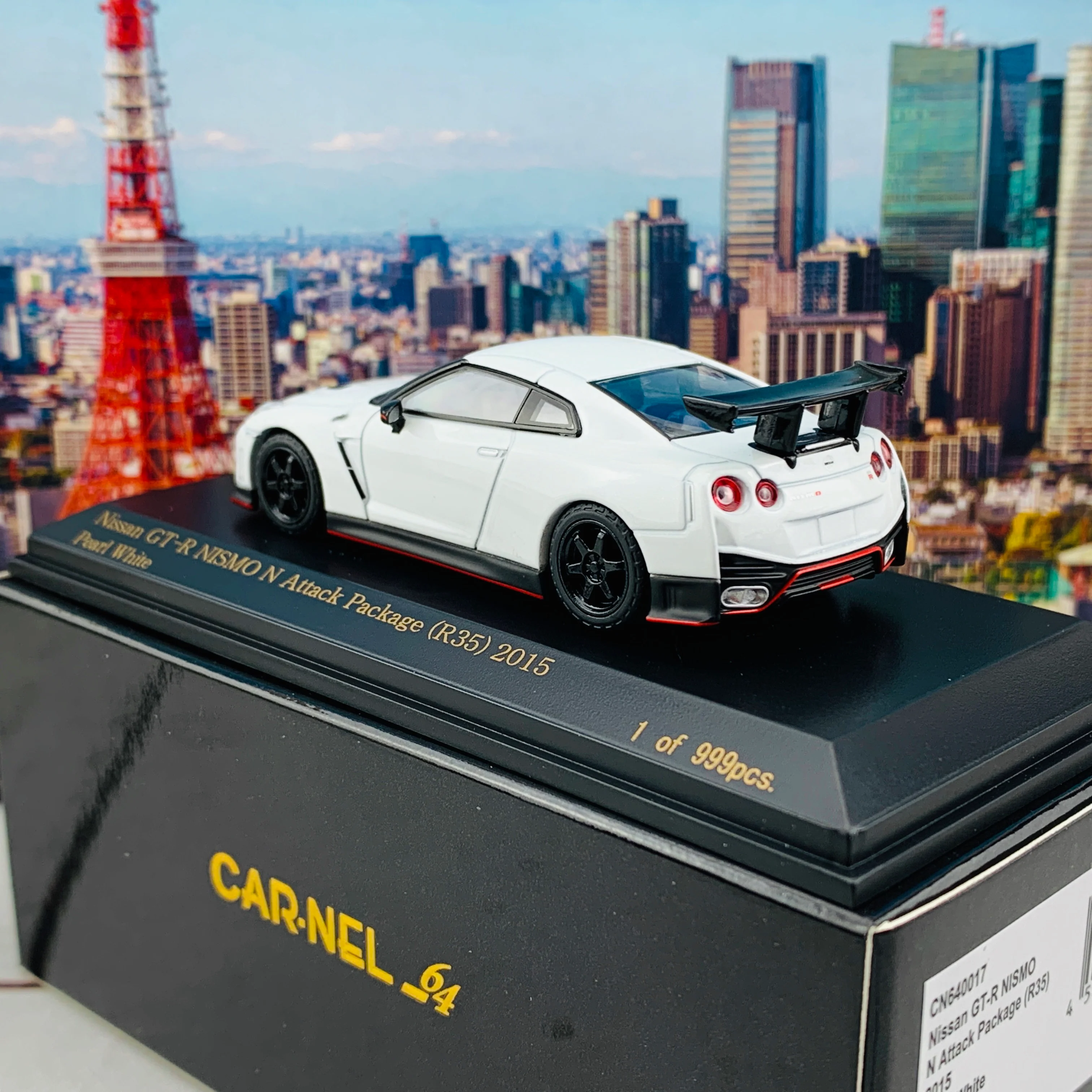CAR-NEL 1/64 Nissan GTR Nismo N Attack Package R35 2015 Pearl White CN640017 - Image 3