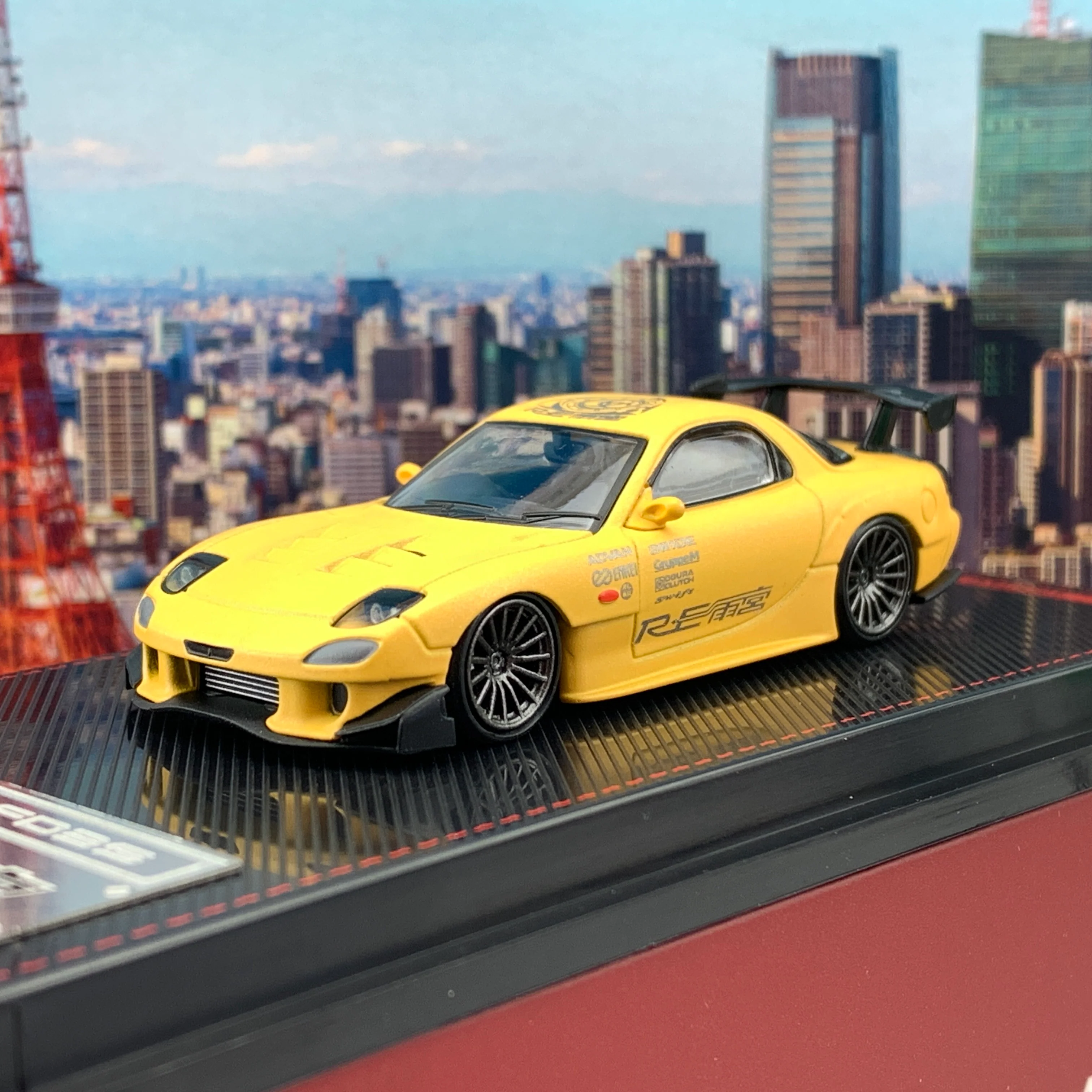 Ignition Model 1/64 Mazda RX7 FD3S RE Amemiya Matte Yellow IG2062 - Image 2