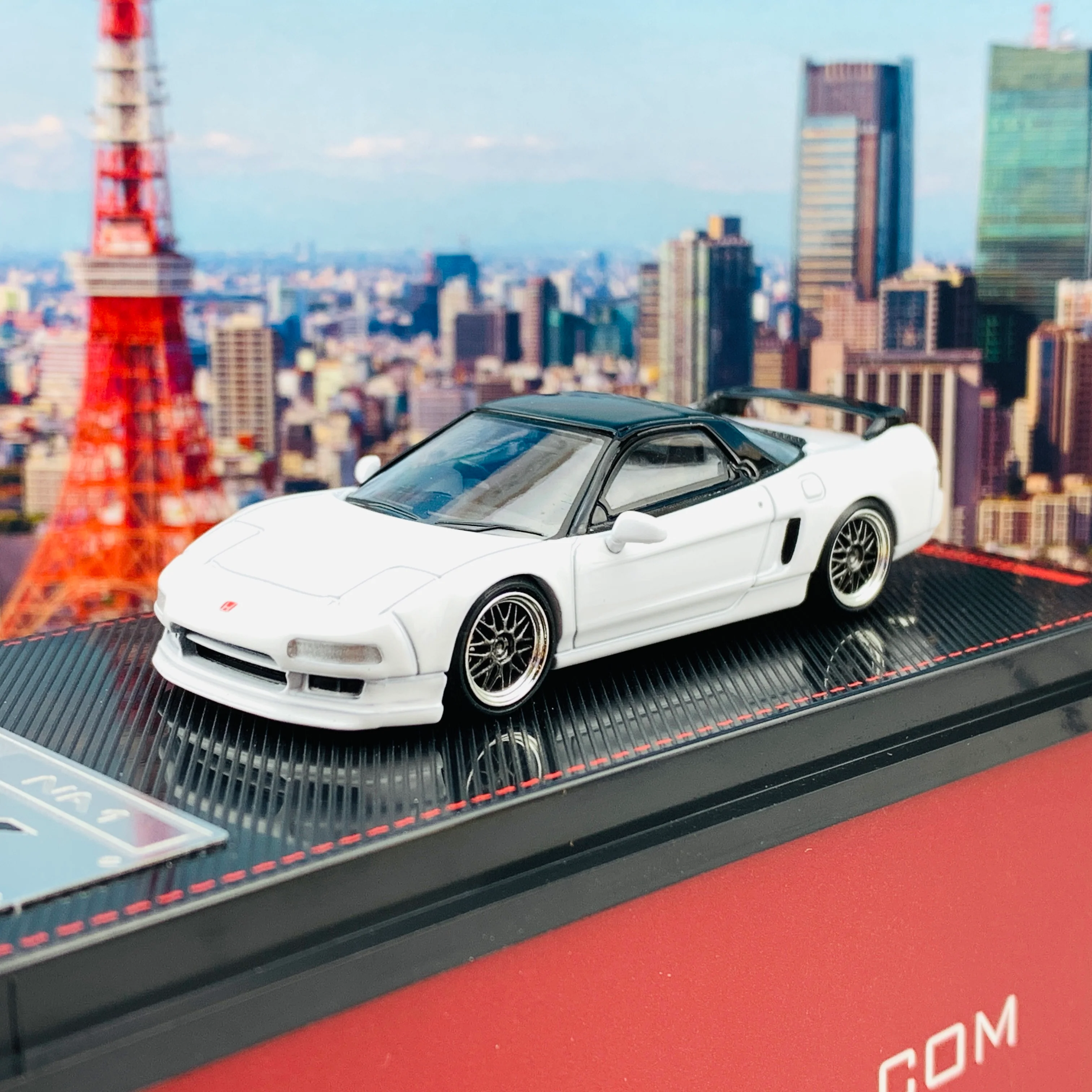 Ignition Model 1/64 Honda NSX (NA1) Pearl White IG1941 - Image 2