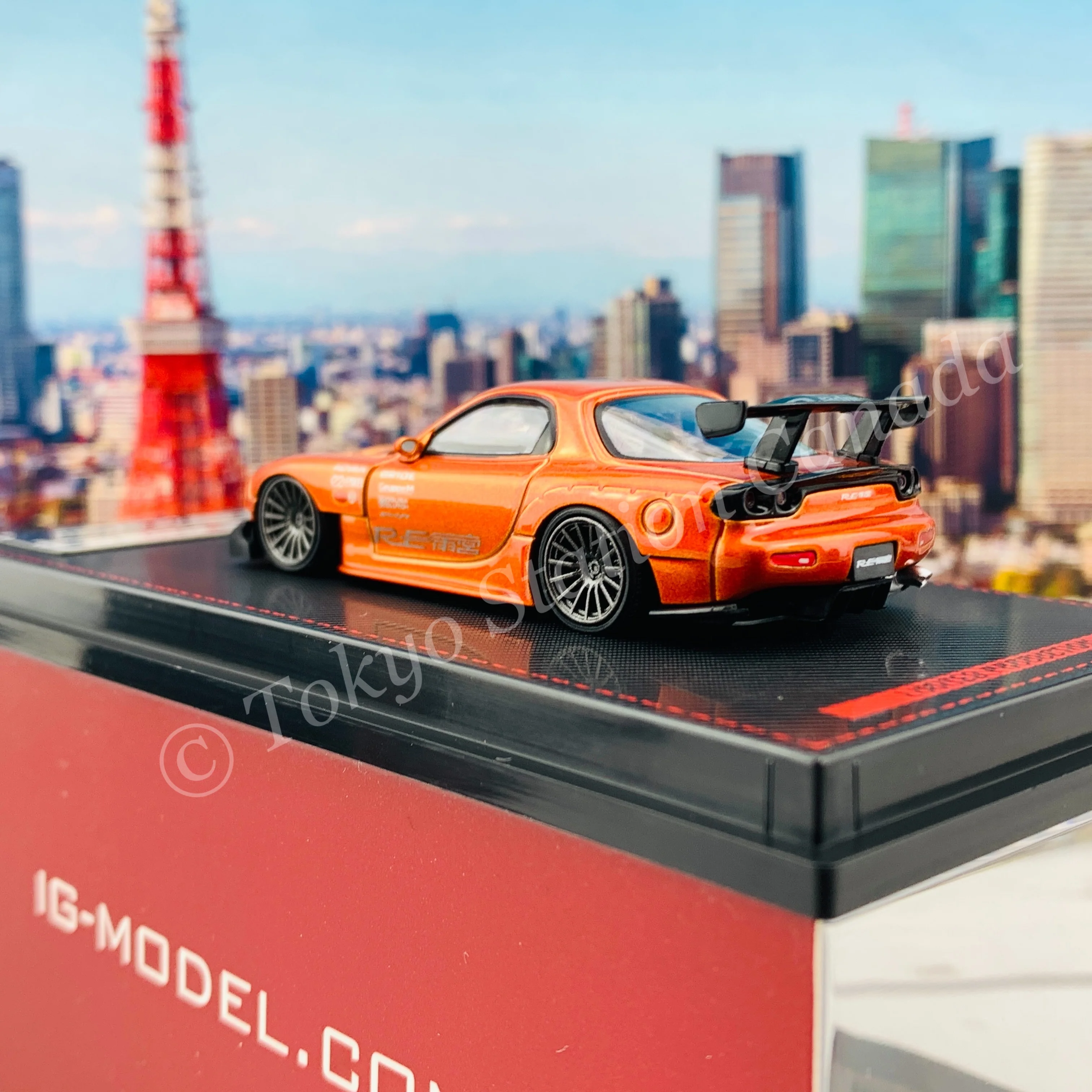 Ignition Model 1/64 Mazda RX7 (FD3S) RE Amemiya  Orange Metallic IG1950 - Image 5