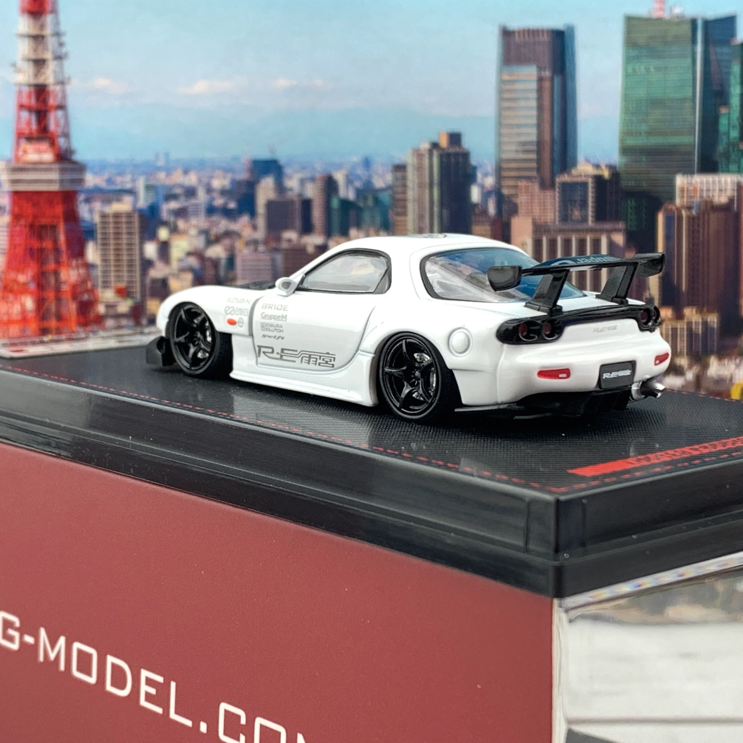 Ignition Model 1/64 Mazda RX7 FD3S RE Amemiya White IG1948 - Image 5