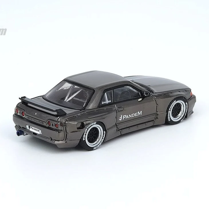 INNO64 1/64 NISSAN SKYLINE GTR R32 PANDEM Black Chrome - Image 4