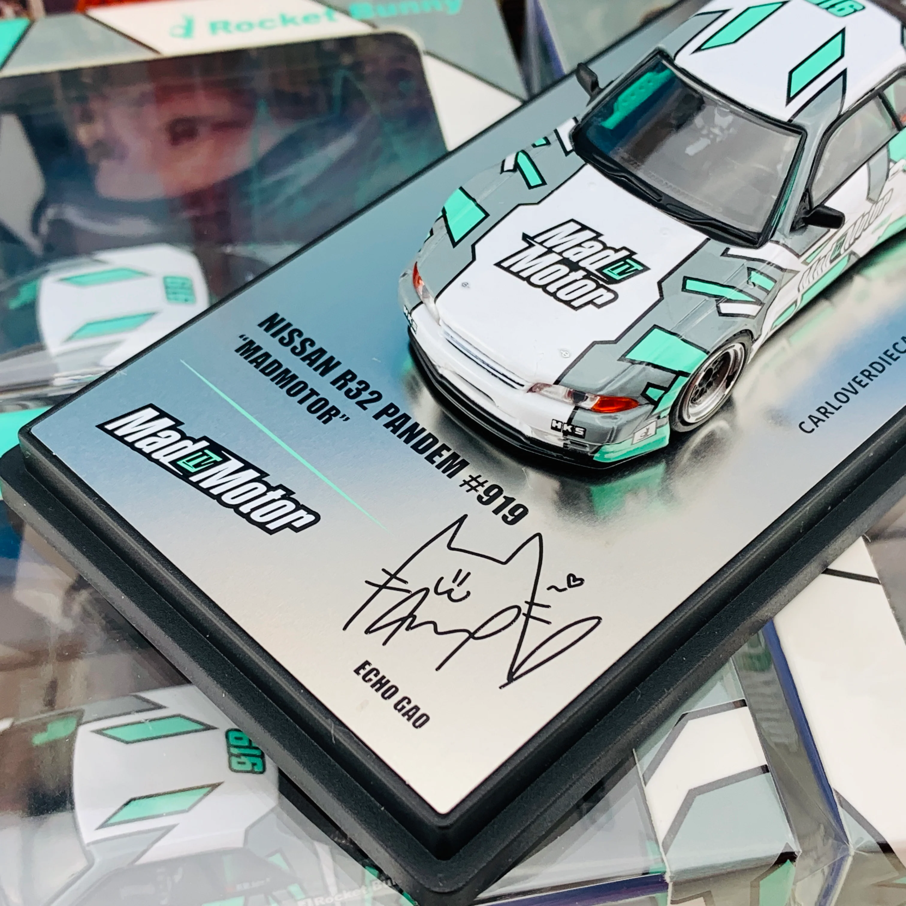 INNO64 1/64 NISSAN SKYLINE GTR R32 PANDEM MAD MOTOR ECHO GAO - CDC 2018 Champion IN64-R32P-MMEG - Image 5