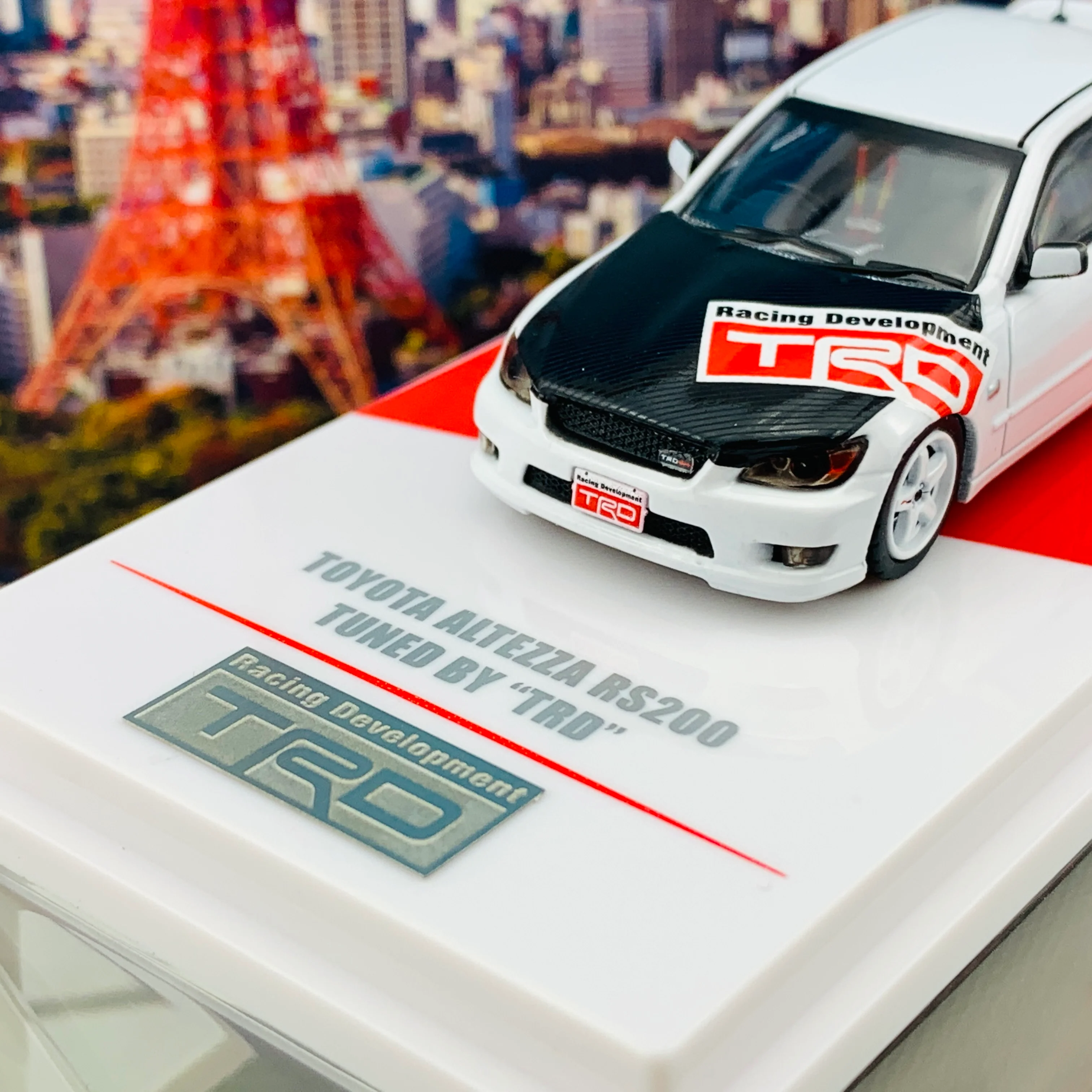 INNO64 1/64 Toyota Altezza Tuned by TRD IN64-RS200-TRD - Image 3