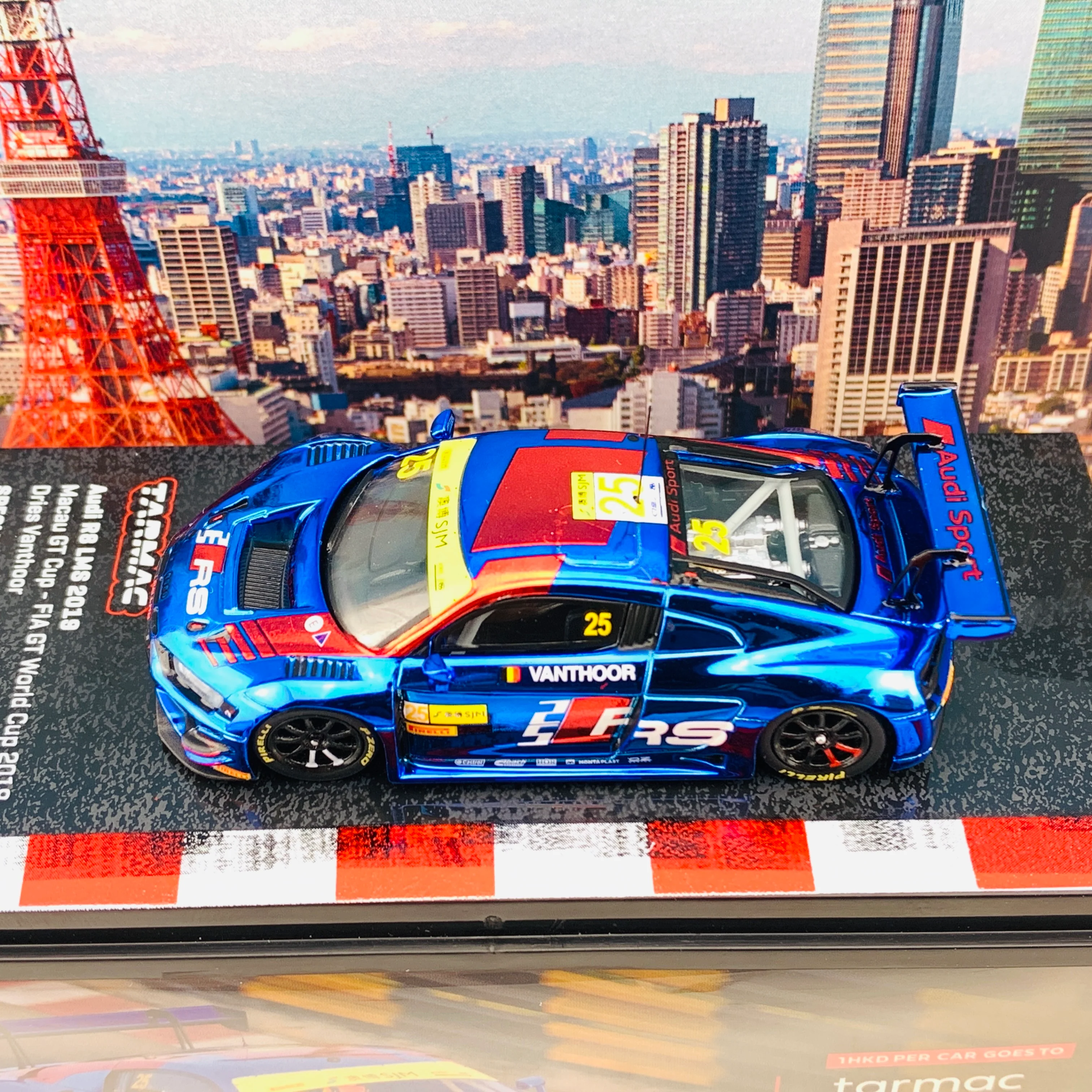 Tarmac Works 1/64 Audi R8 LMS 2019 Macau GT Cup FIA GT World Cup 2019 #25 - Macau GP 2020 Special Edition - HOBBY64 T64-013-19MGP25 - Image 5