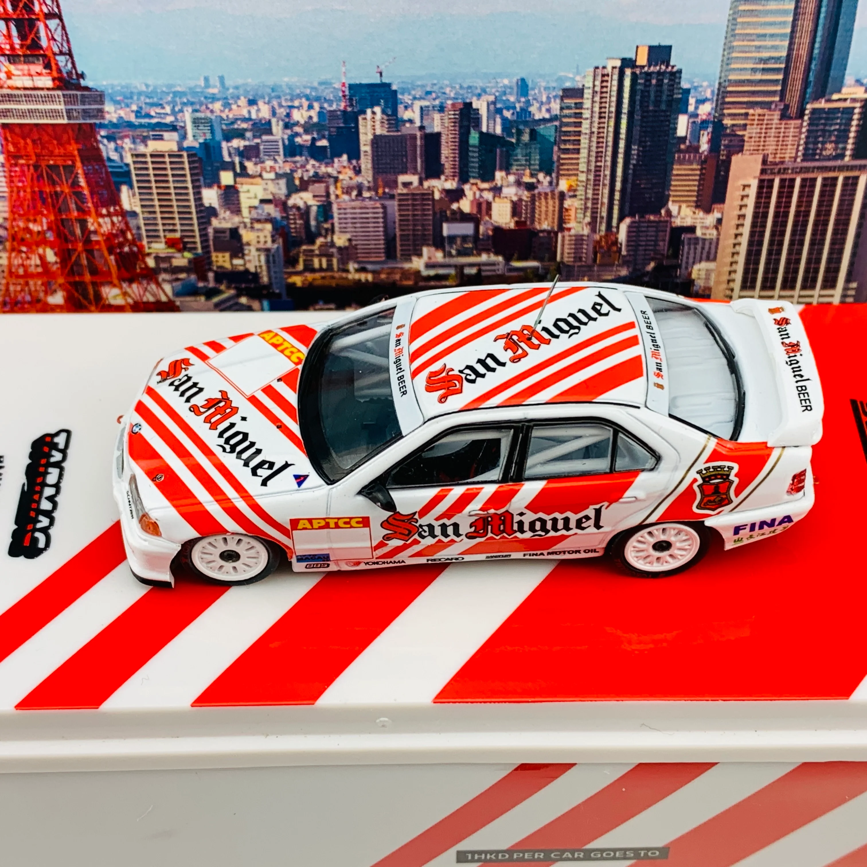 Tarmac Works 1/64 BMW 318i Macau Guia Race 1994 #2 - S. Soper #3 - C. Kwan  T64-034-94MGP02 - Image 5
