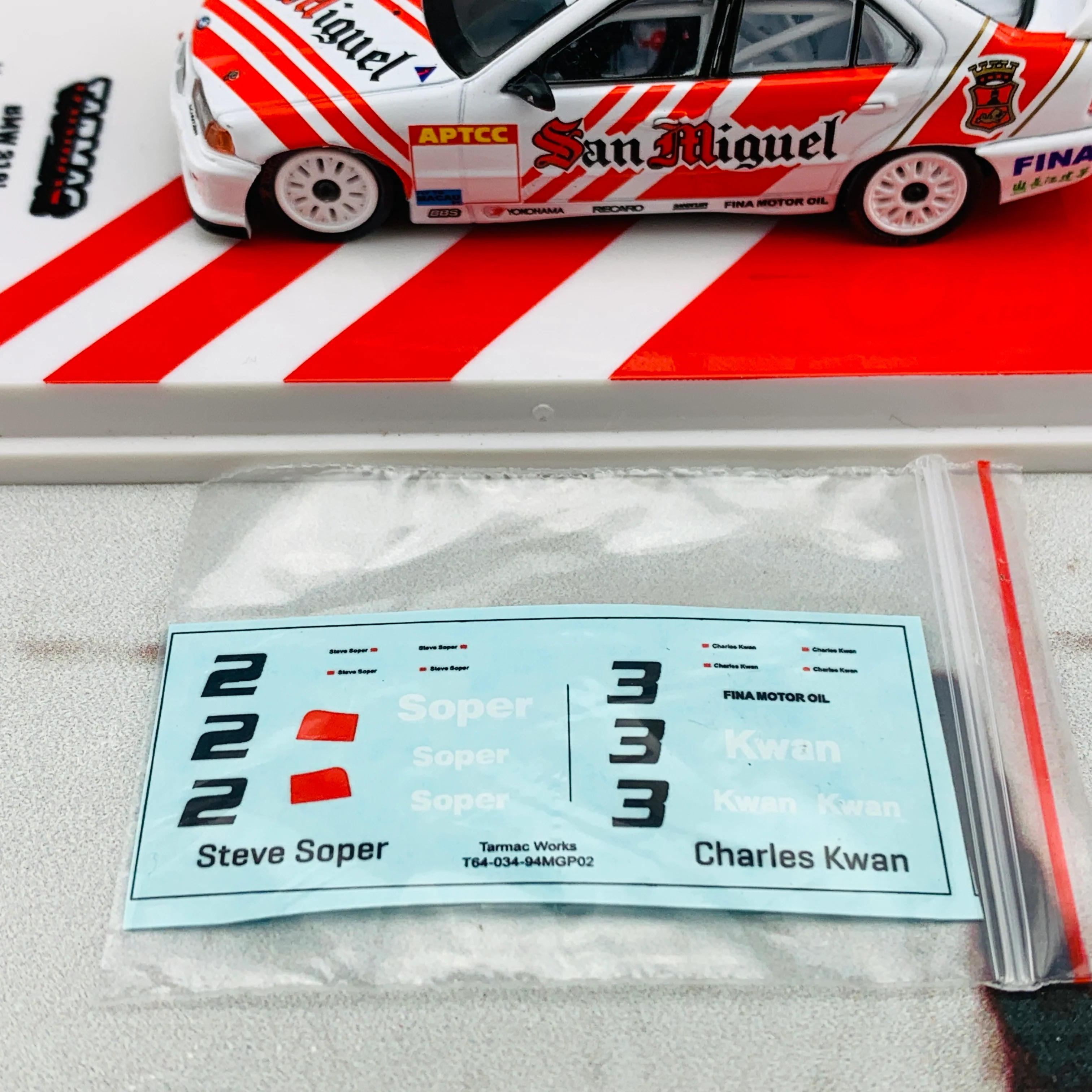 Tarmac Works 1/64 BMW 318i Macau Guia Race 1994 #2 - S. Soper #3 - C. Kwan  T64-034-94MGP02 - Image 6