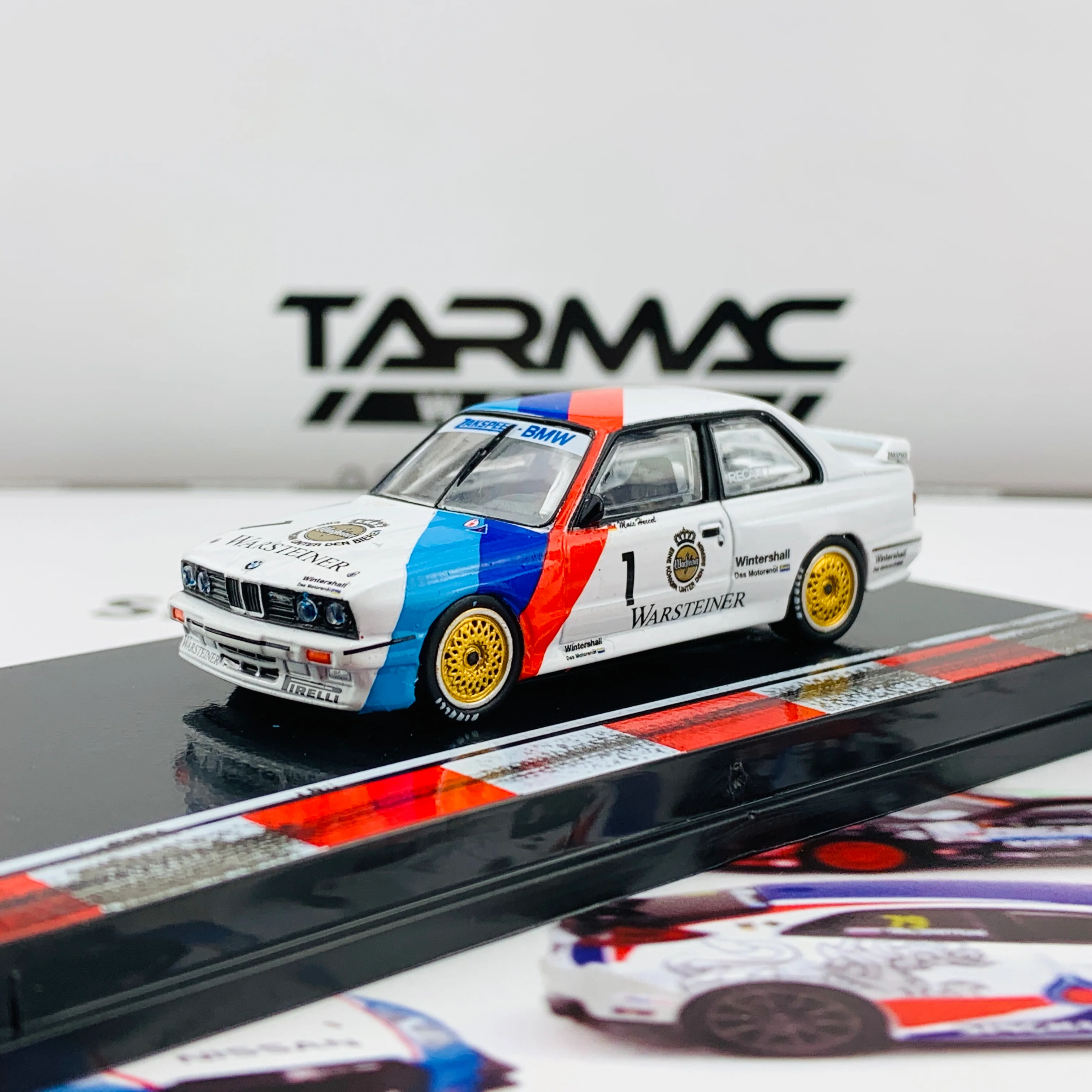 Tarmac Works 1/64 BMW M3 E30 DTM 1987 - Japan Special Edition  T64-009-87DTM01 - Image 2