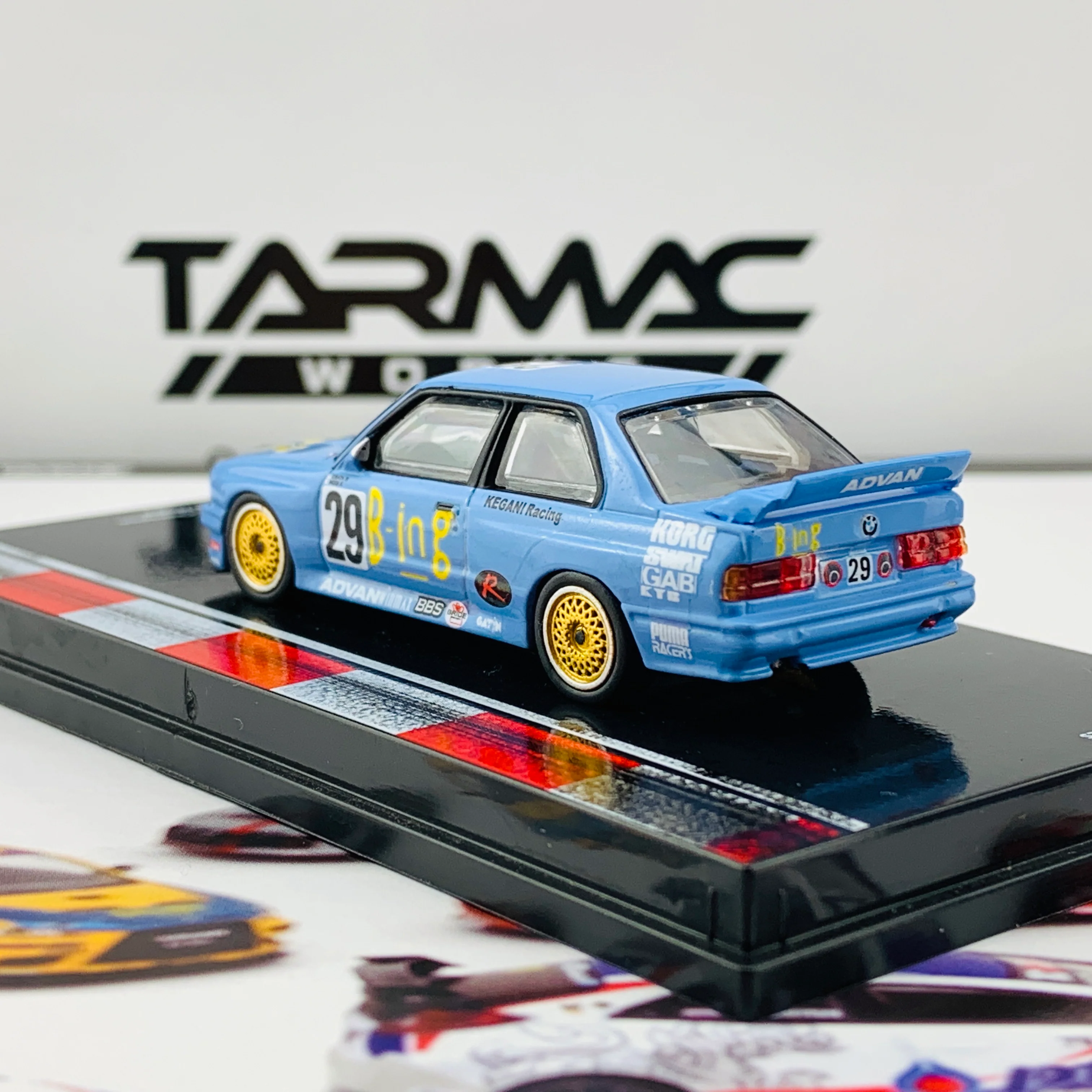Tarmac Works 1/64 BMW M3 E30 JTCC 1992 Division 2 Champion - Japan Special Edition  T64-009-92JTCC29 - Image 4