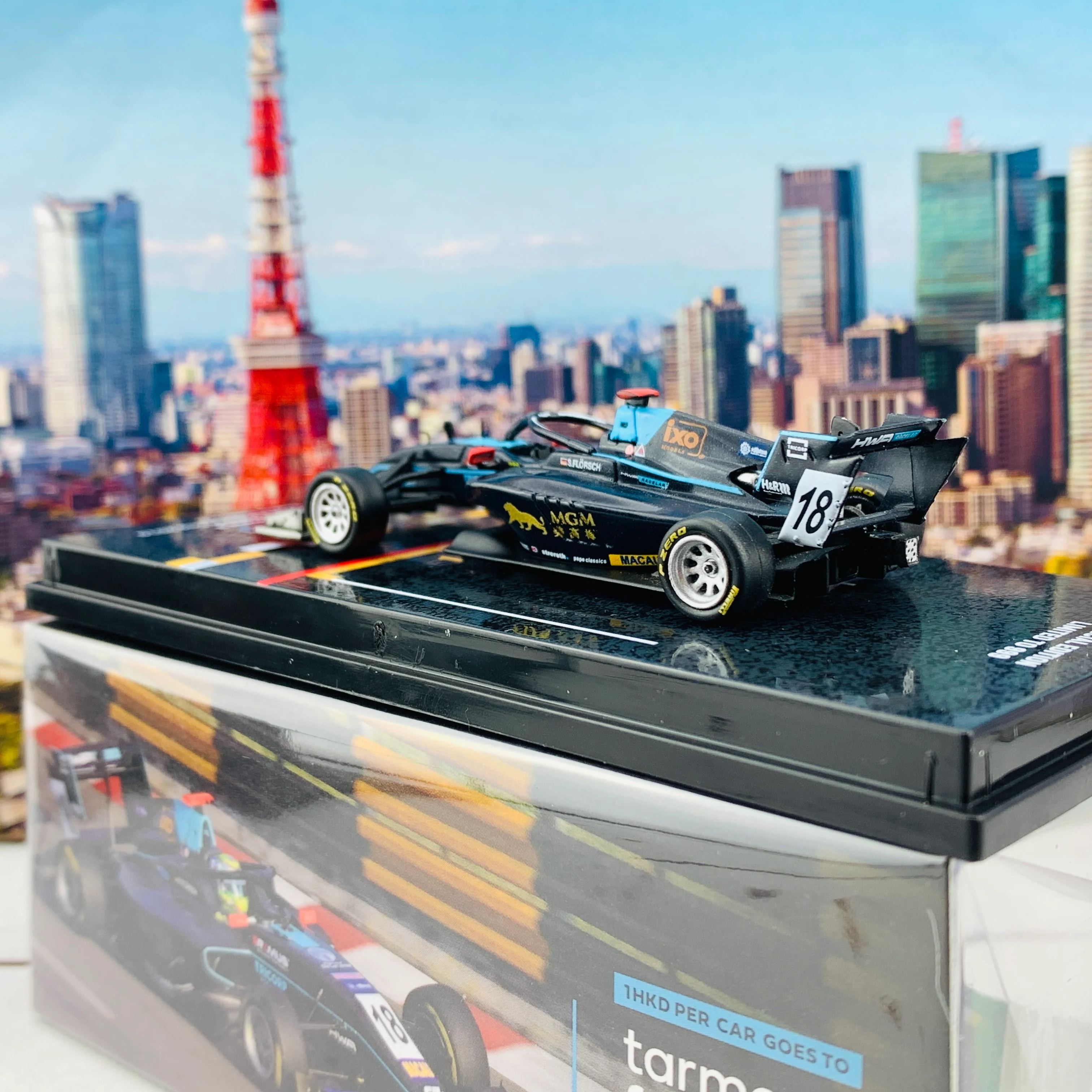 Tarmac Works 1/64 Dallara Formula 3 F3 Macau GP FIA F3 World Cup 2019 #18 - Macau GP 2020 Special Edition - HOBBY64 T64-069-19MGP18 - Image 3