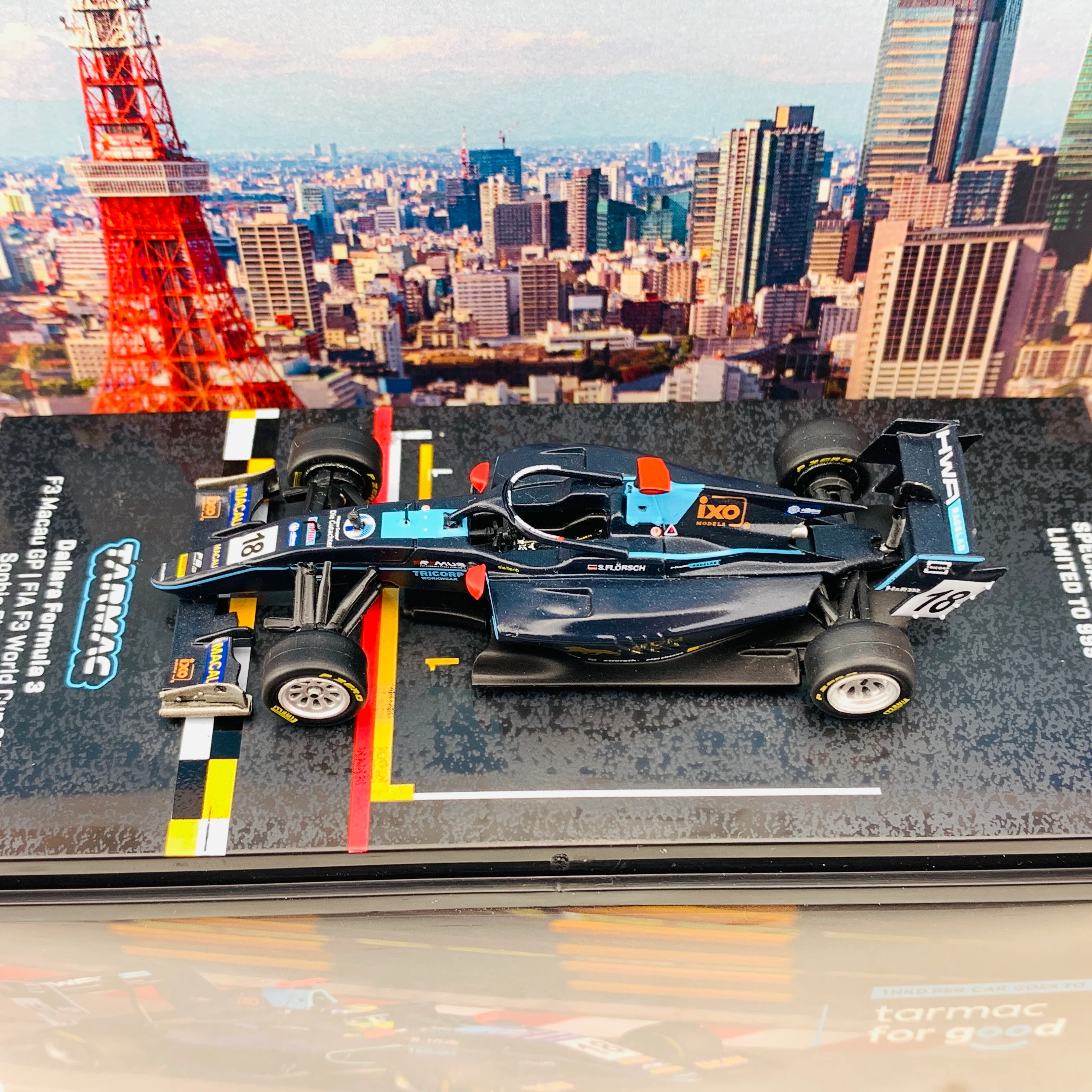 Tarmac Works 1/64 Dallara Formula 3 F3 Macau GP FIA F3 World Cup 2019 #18 - Macau GP 2020 Special Edition - HOBBY64 T64-069-19MGP18 - Image 4