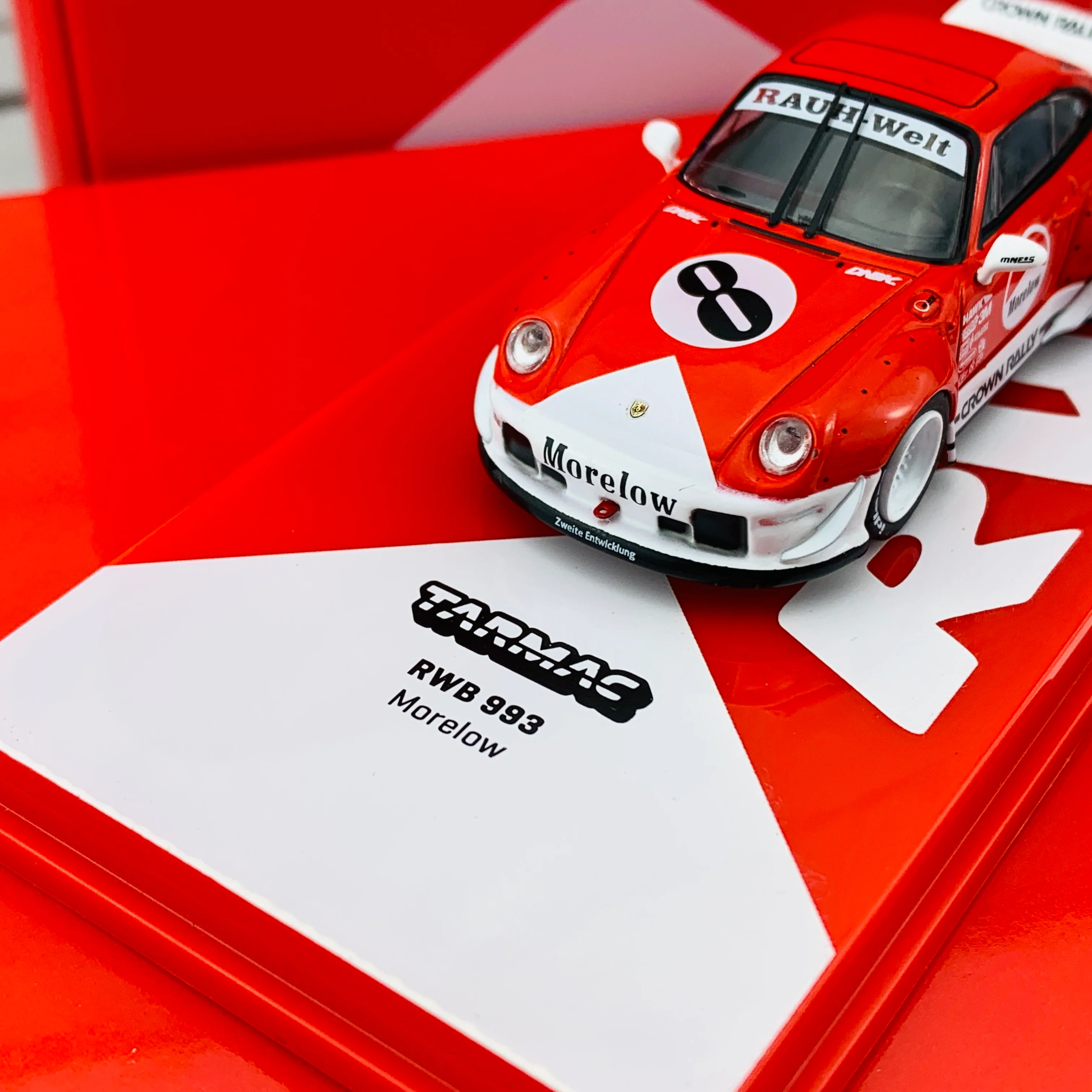 Tarmac Works 1/64 RWB 993 Morelow with Oil Can - MiniCar Fest Hong Kong Special Edition - HOBBY64 T64-017-ML - Image 4