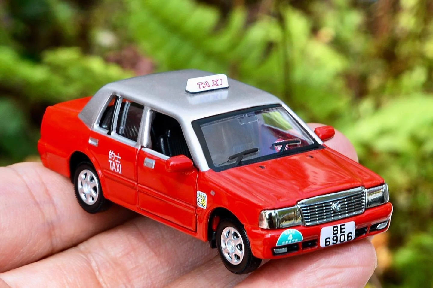 TINY 微影 37 Toyota Crown Comfort Taxi (SE6906) ATC65346 - Image 5