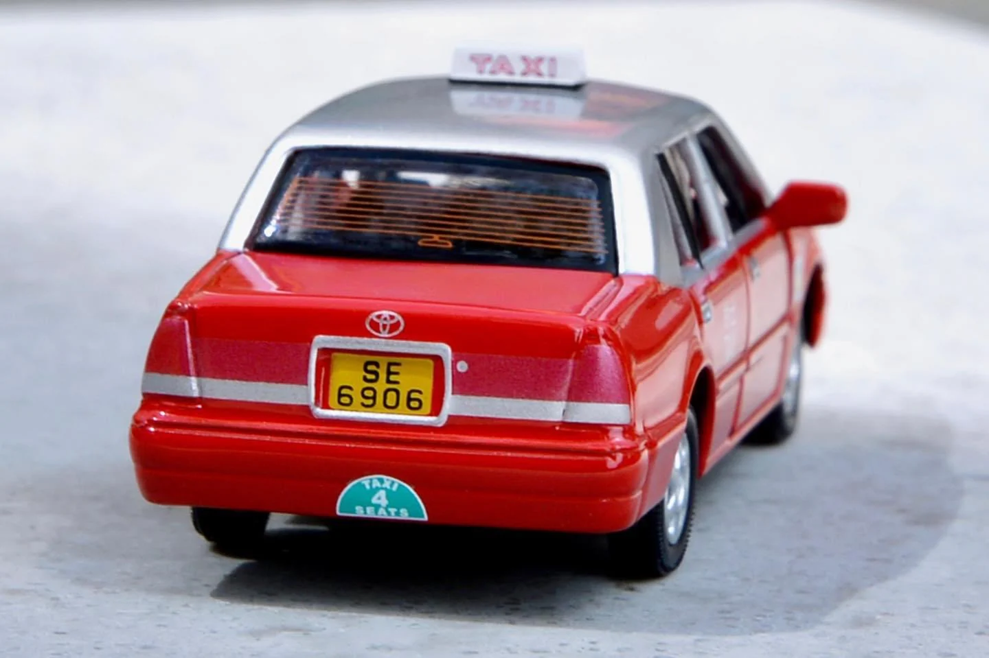 TINY 微影 37 Toyota Crown Comfort Taxi (SE6906) ATC65346 - Image 7