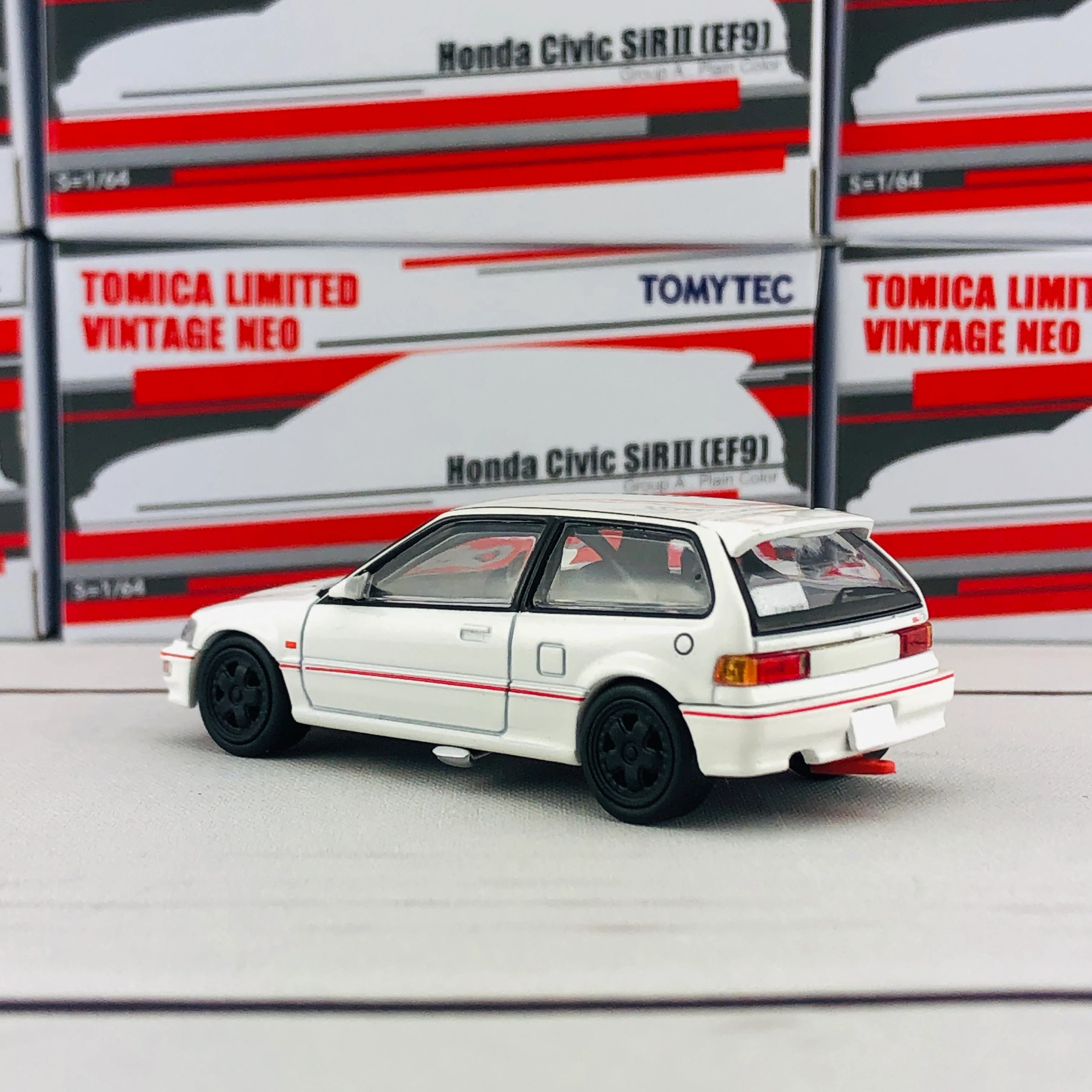 Tomytec Tomica Limited Vintage Neo 1/64 Honda Civic SiR II (EF9) Group A Plain Color Hong Kong Exclusive White - Image 4