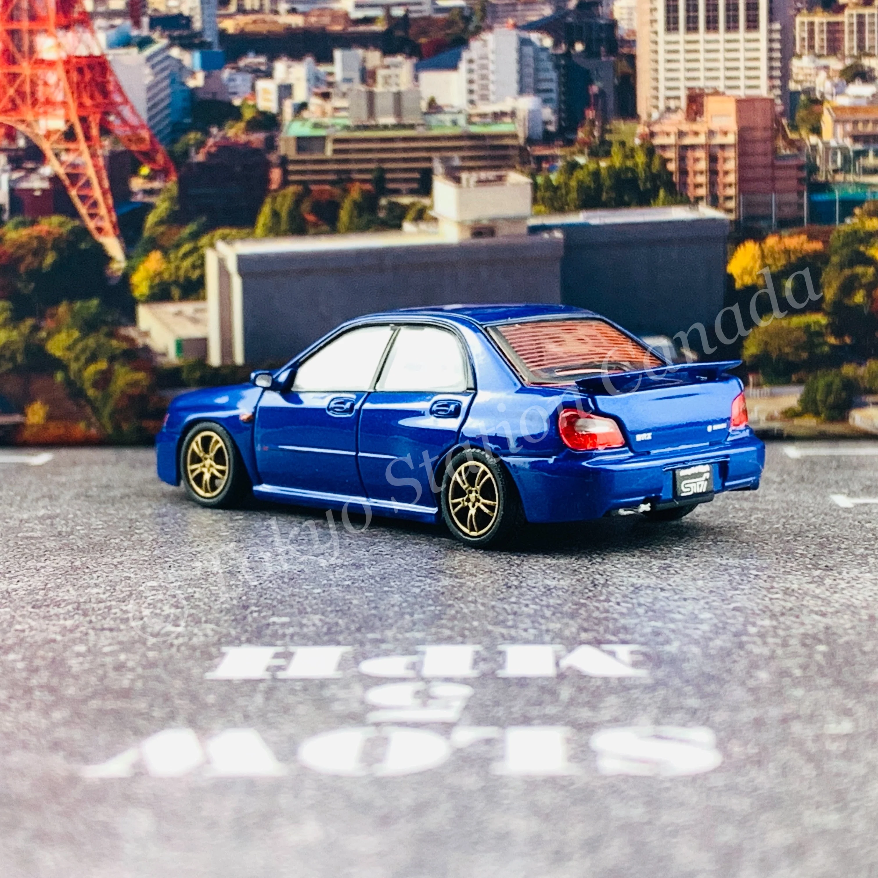 BM CREATIONS JUNIOR 1/64 Subaru Impreza WRX STi 2001 BLUE LHD with Extra Wheel Set and Lowering Parts 64B0079 - Image 5