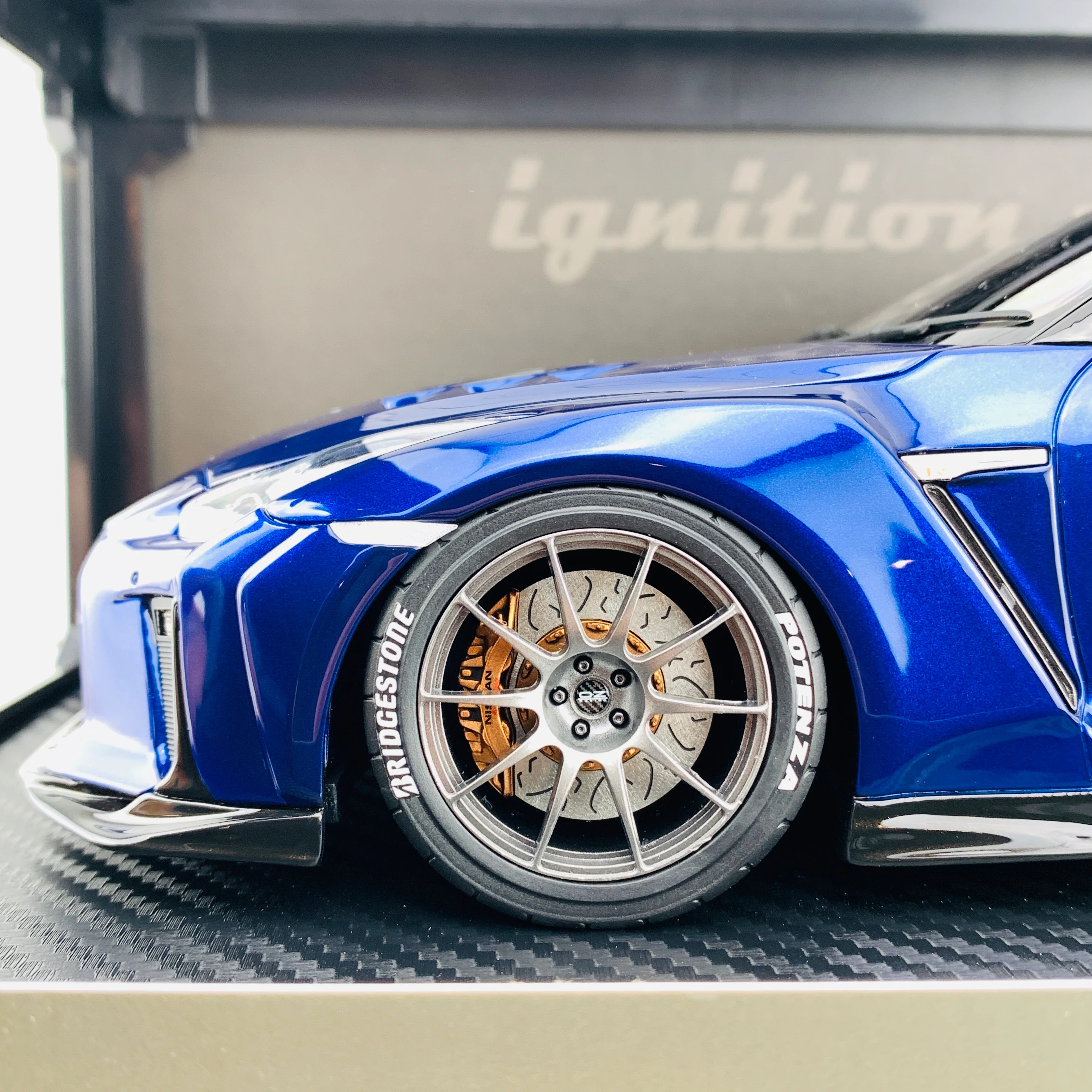 Ignition Model 1/18 TOP SECRET Nissan GTR R35 Blue Metallic IG1535 - Image 3