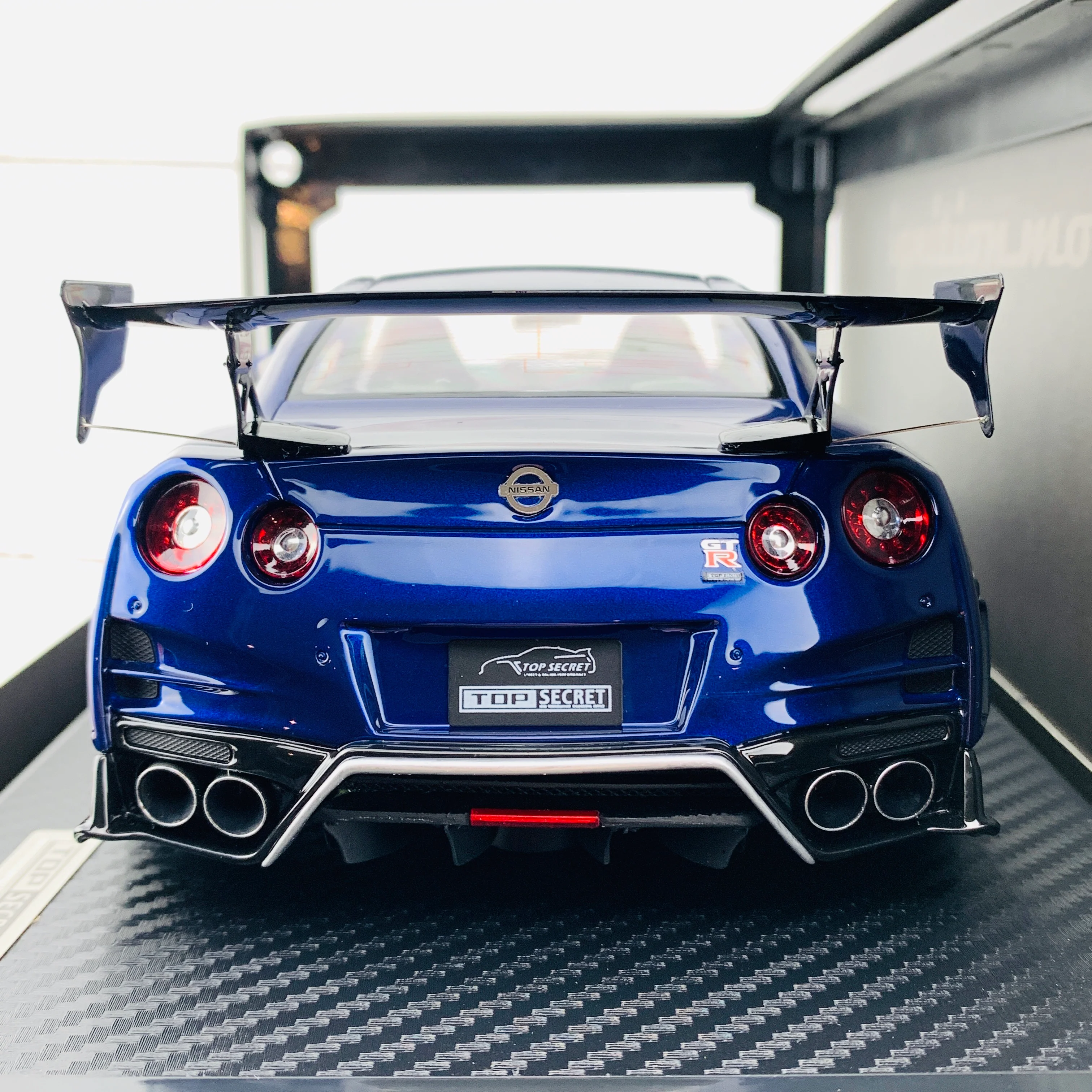 Ignition Model 1/18 TOP SECRET Nissan GTR R35 Blue Metallic IG1535 - Image 6