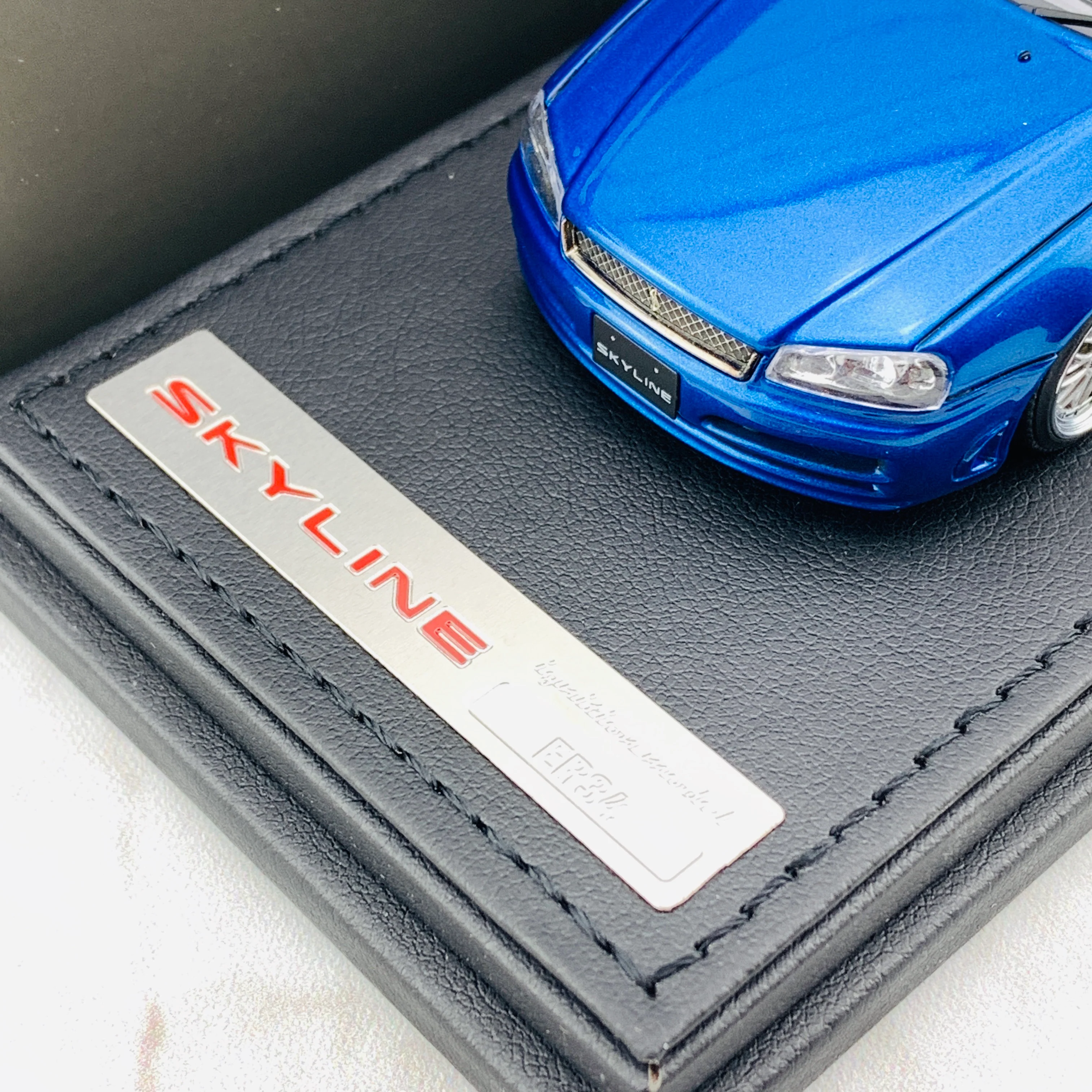 Ignition Model 1/43 Nissan Skyline 25GT Turbo ER34 Blue Metallic IG1612 - Image 4