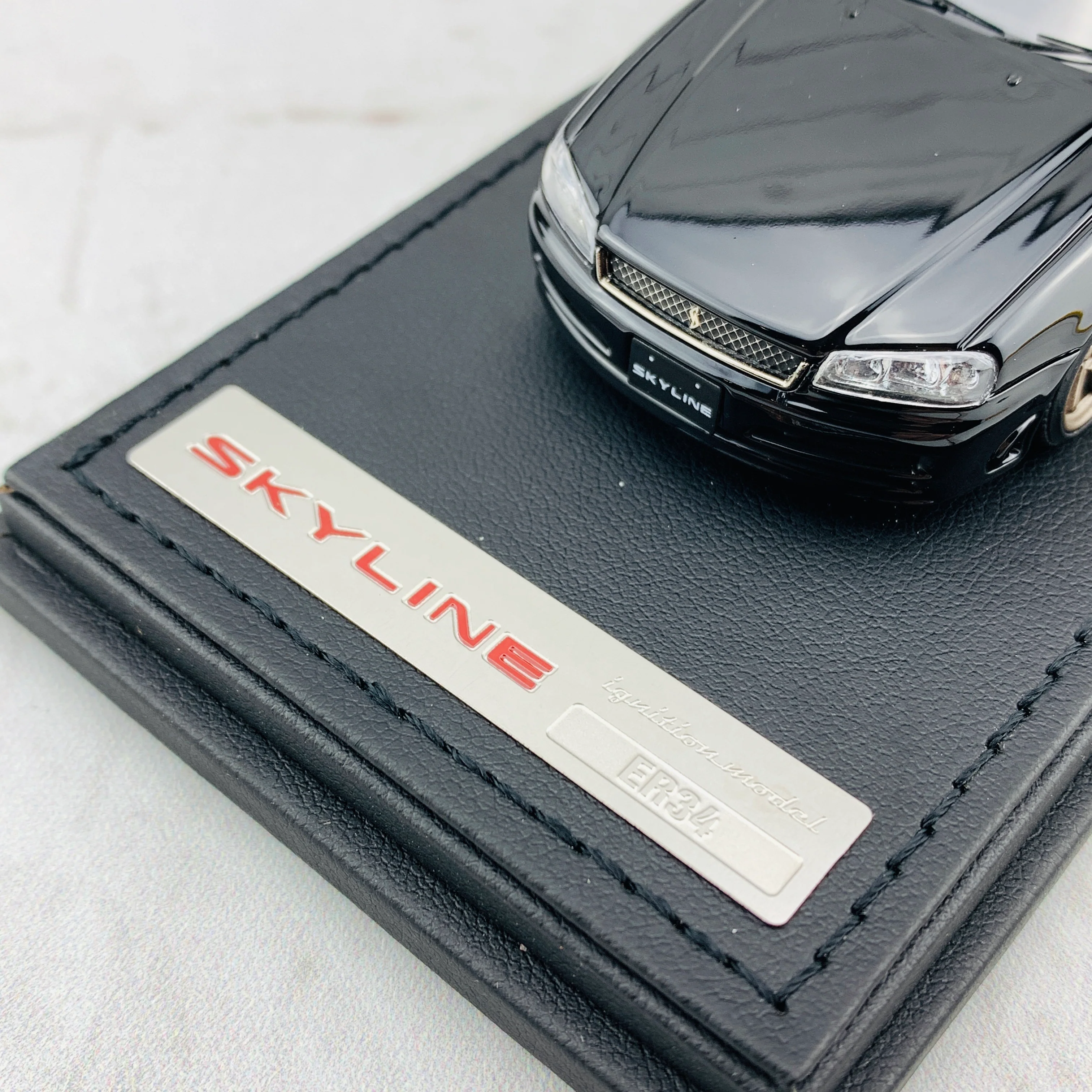 Ignition Model 1/43 Nissan Skyline 25GT Turbo ER34 Black IG1614 - Image 4