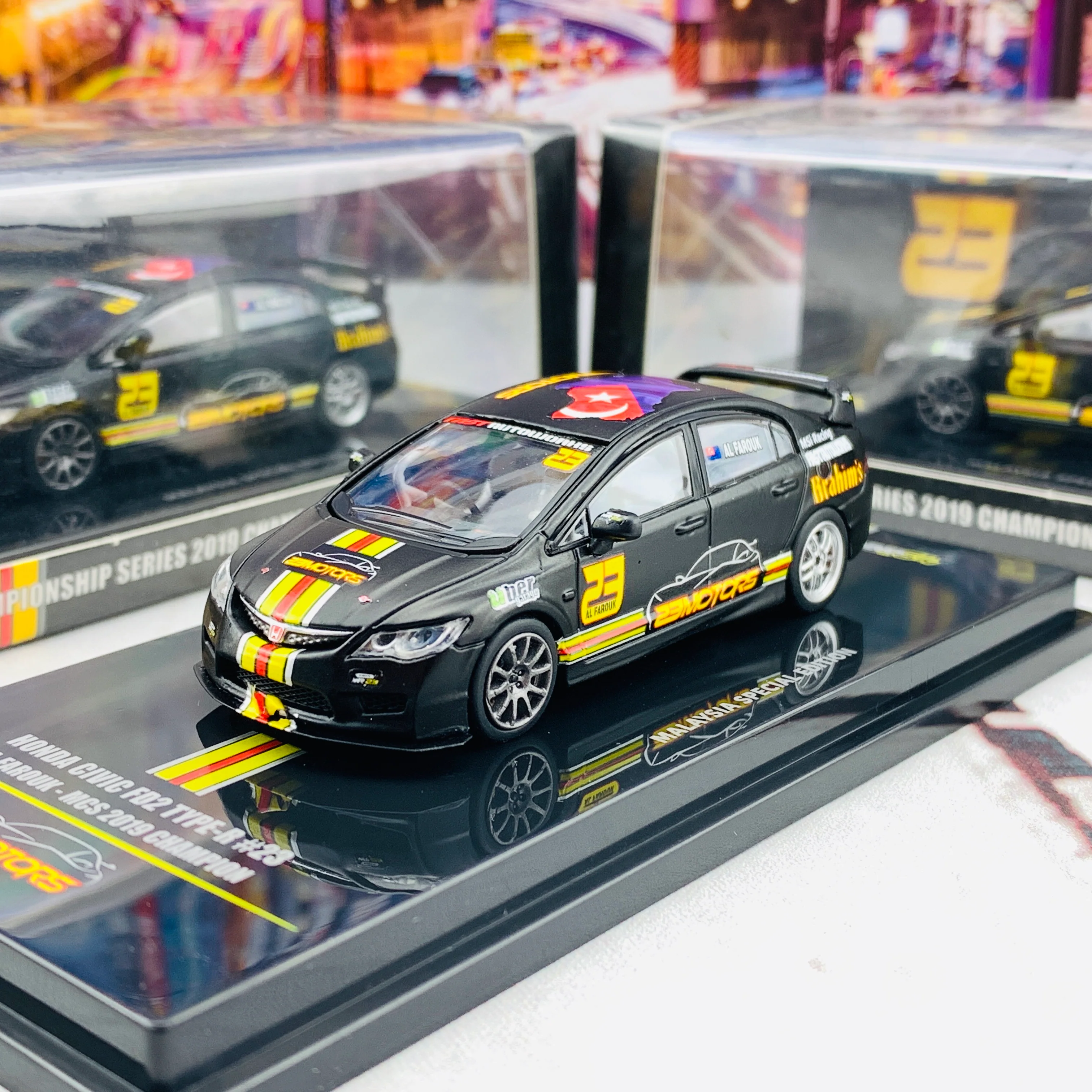 INNO64 1/64 HONDA CIVIC FD2 Type-R #23 AL FAROUK - Malaysia Championship Series 2019 Champion IN64-FD2-MCSMS **Limited Qty** - Image 5