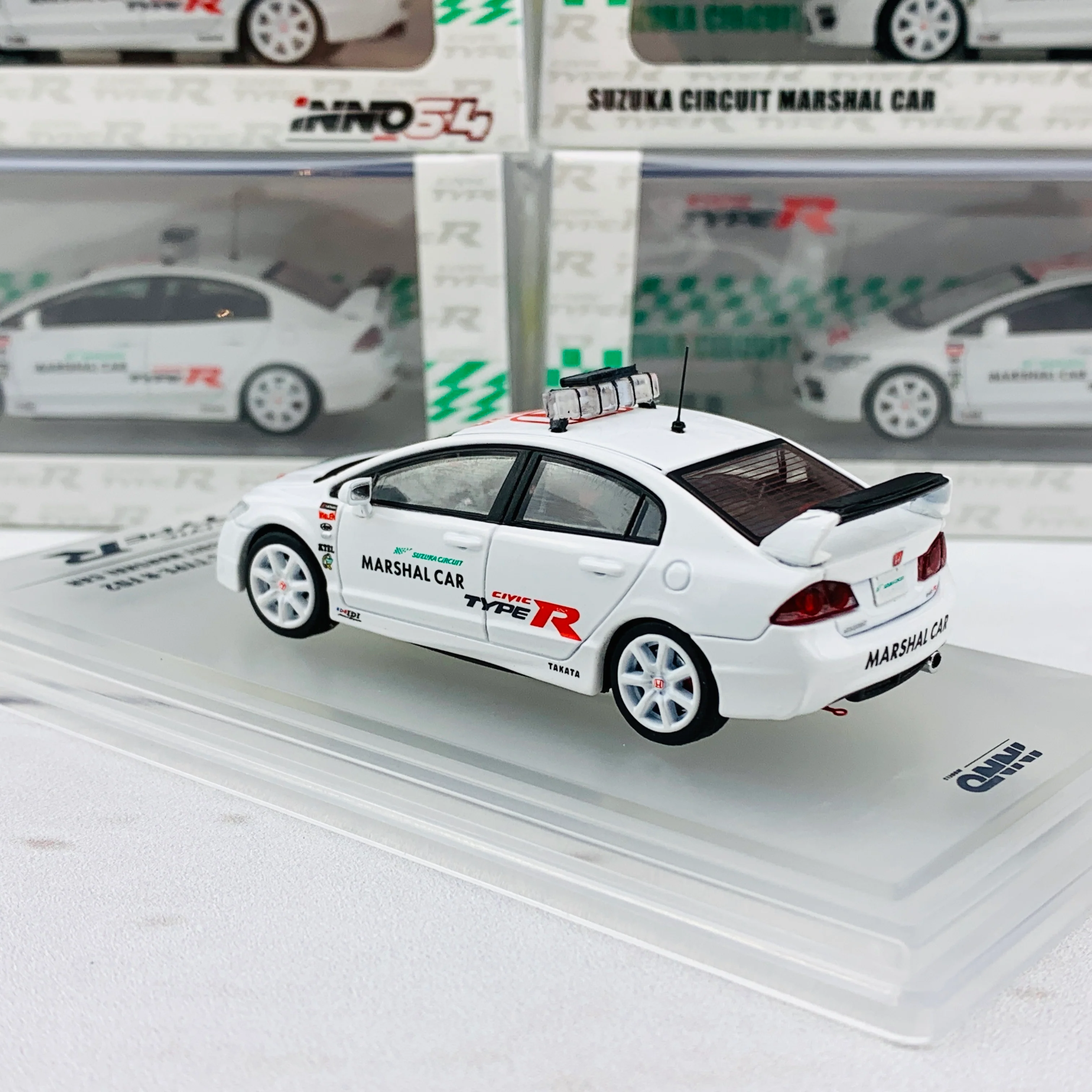 INNO64 1/64 Honda Civic FD2 Type-R Suzuka Circuit Marshal Car IN64-FD2-SMC - Image 4