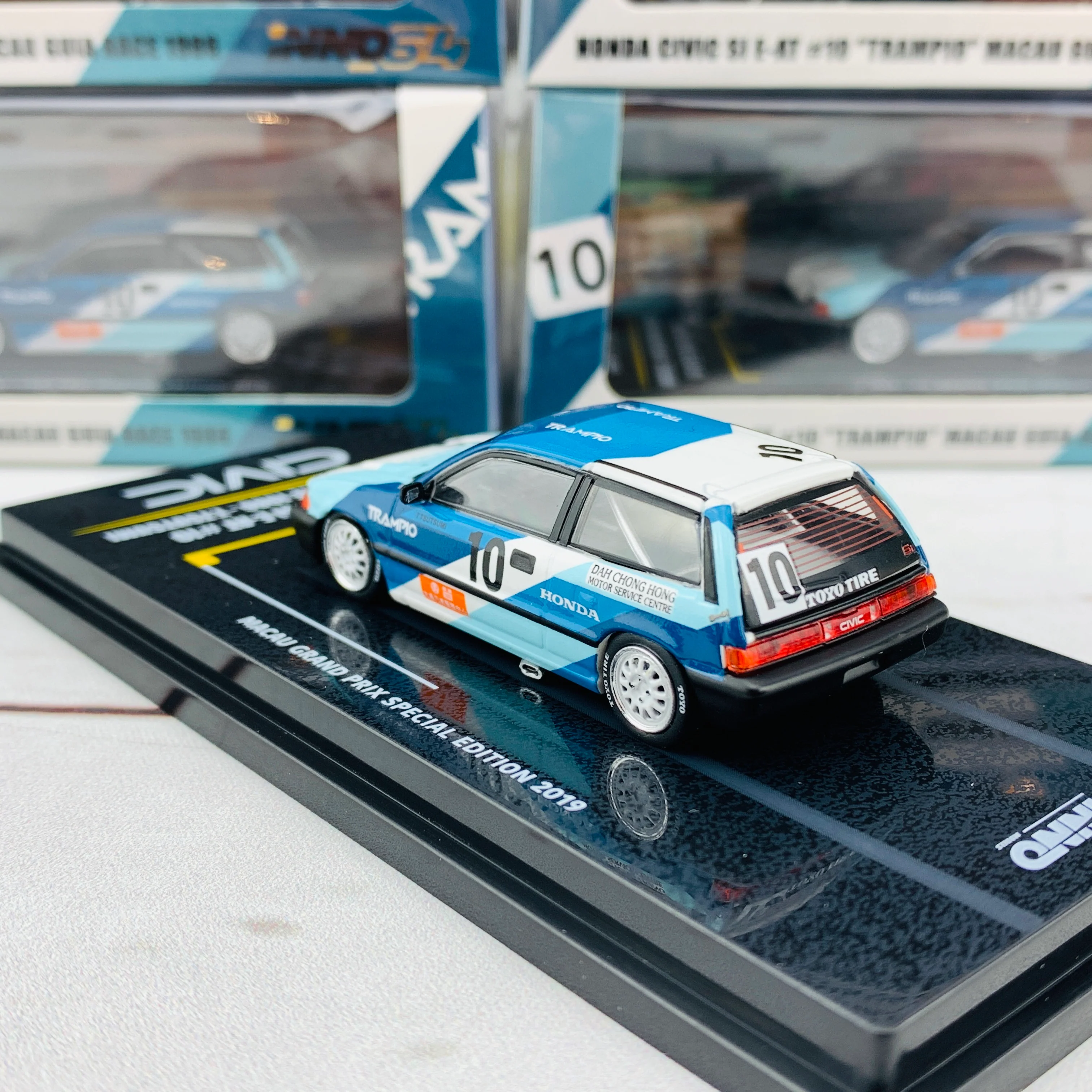 INNO64 1/64 Honda Civic Si E-AT #10 Macau Guia Race 1986 - T. Tsutsumi Macau Grand Prix Special Edition 2019 IN64-MGP19-EAT02 - Image 4