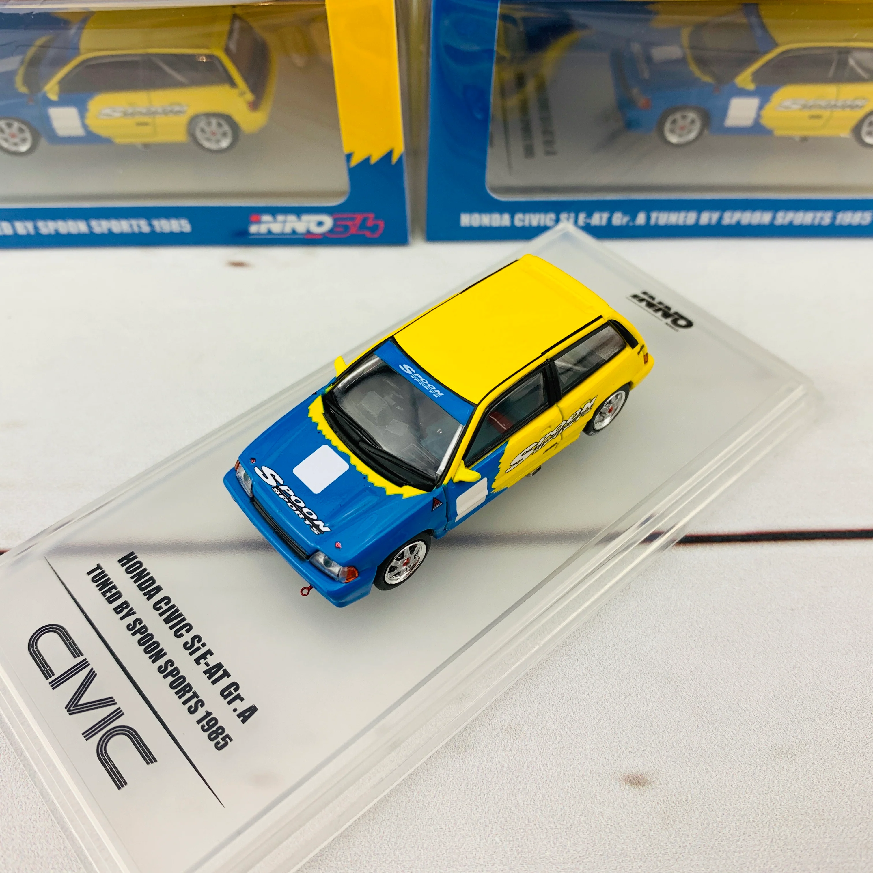 INNO64 1/64 Honda Civic Si E-AT Gr. A Tuned by Spoon Sports 1985 IN64-EAT-SP85 - Image 2