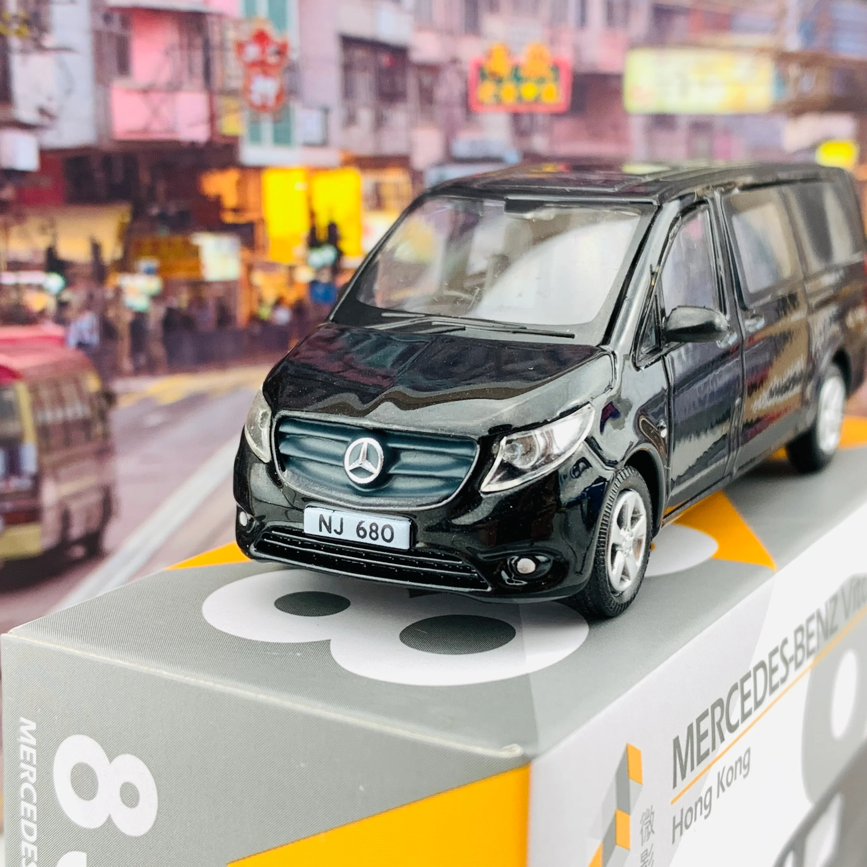Tiny 微影 83 MERCEDES-BENZ Vito ATC64916 - Image 3