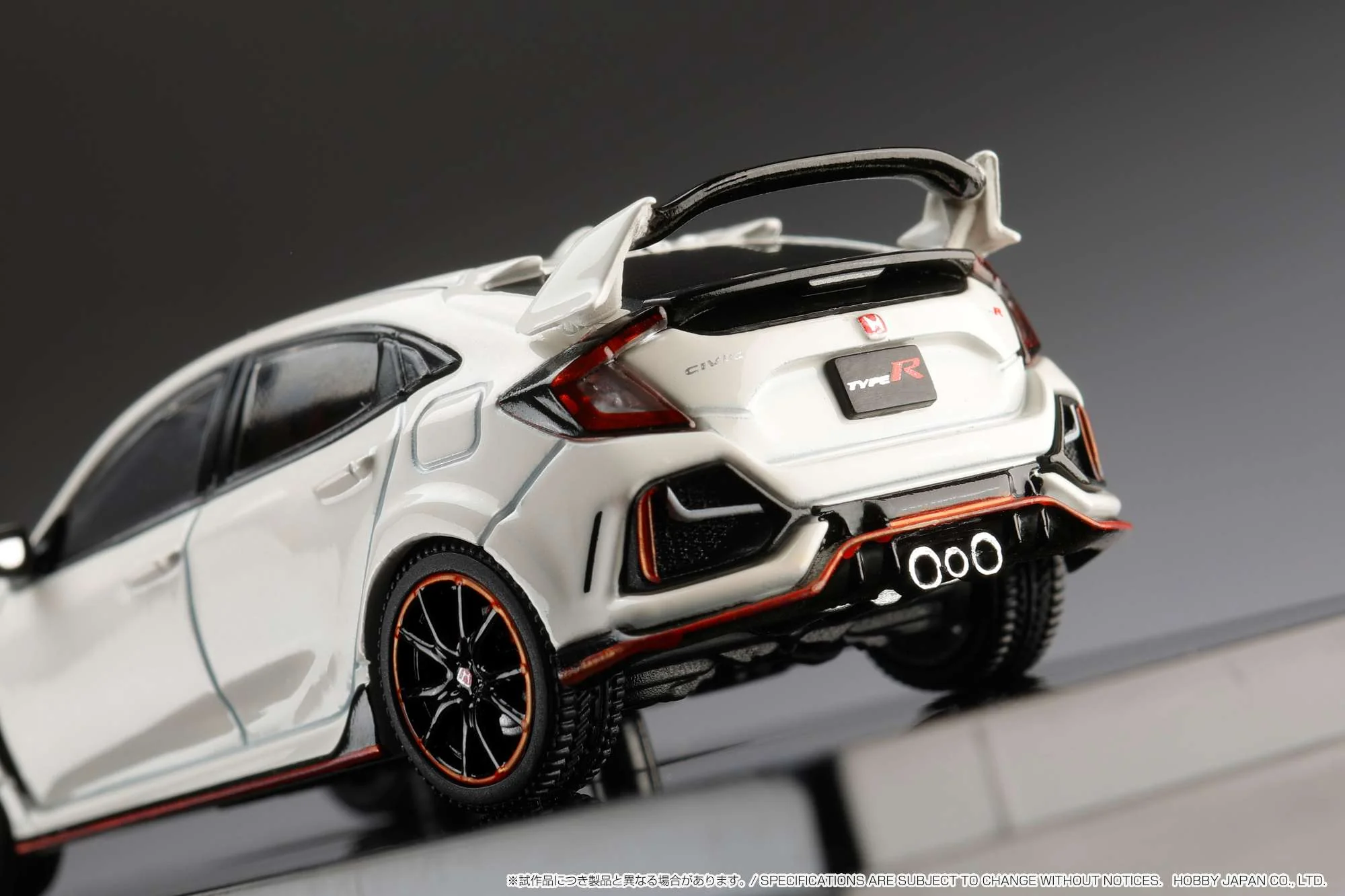 HOBBY JAPAN 1/64 Honda CIVIC TYPE R (FK8) 2020 with Engine Display Model Championship White HJ642055AW - Image 3